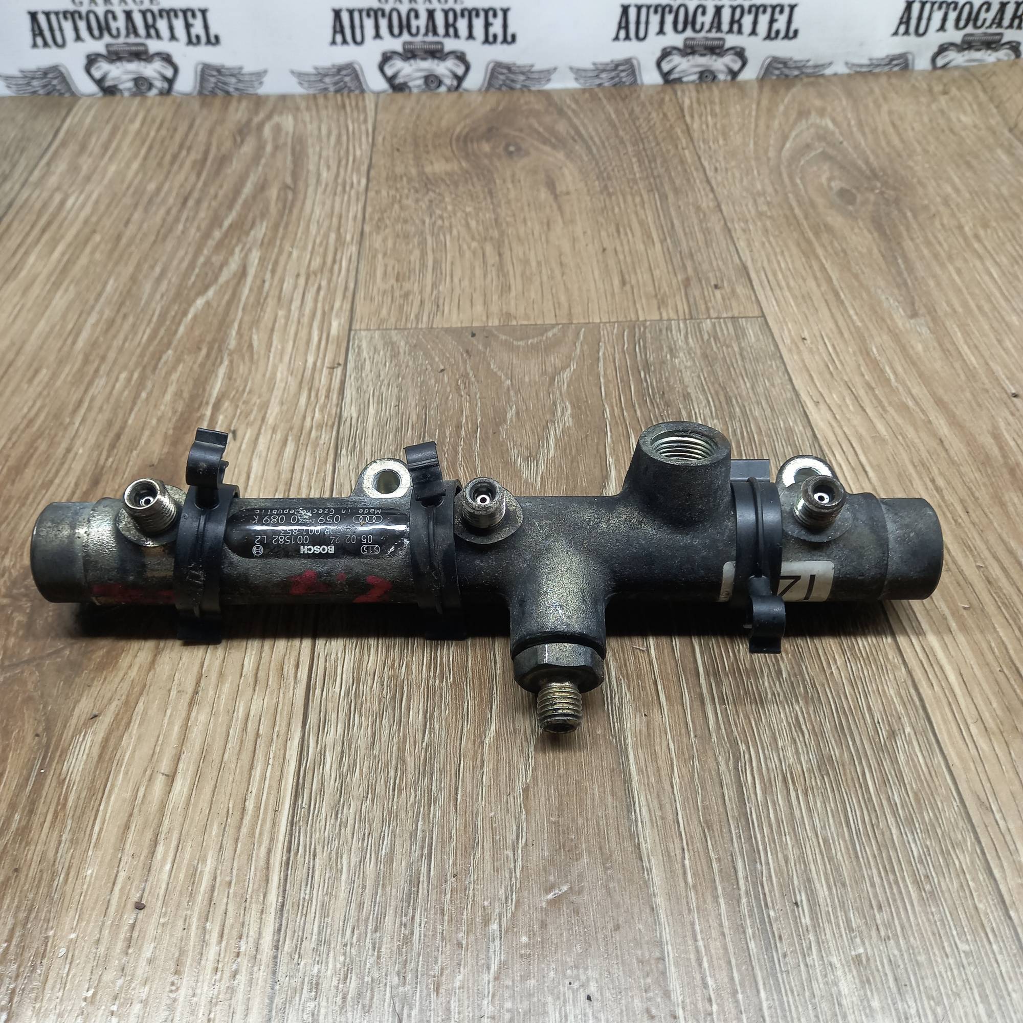 Паливна рейка рампа AUDI A6 C6 2.7 TDI BPP 059130089K