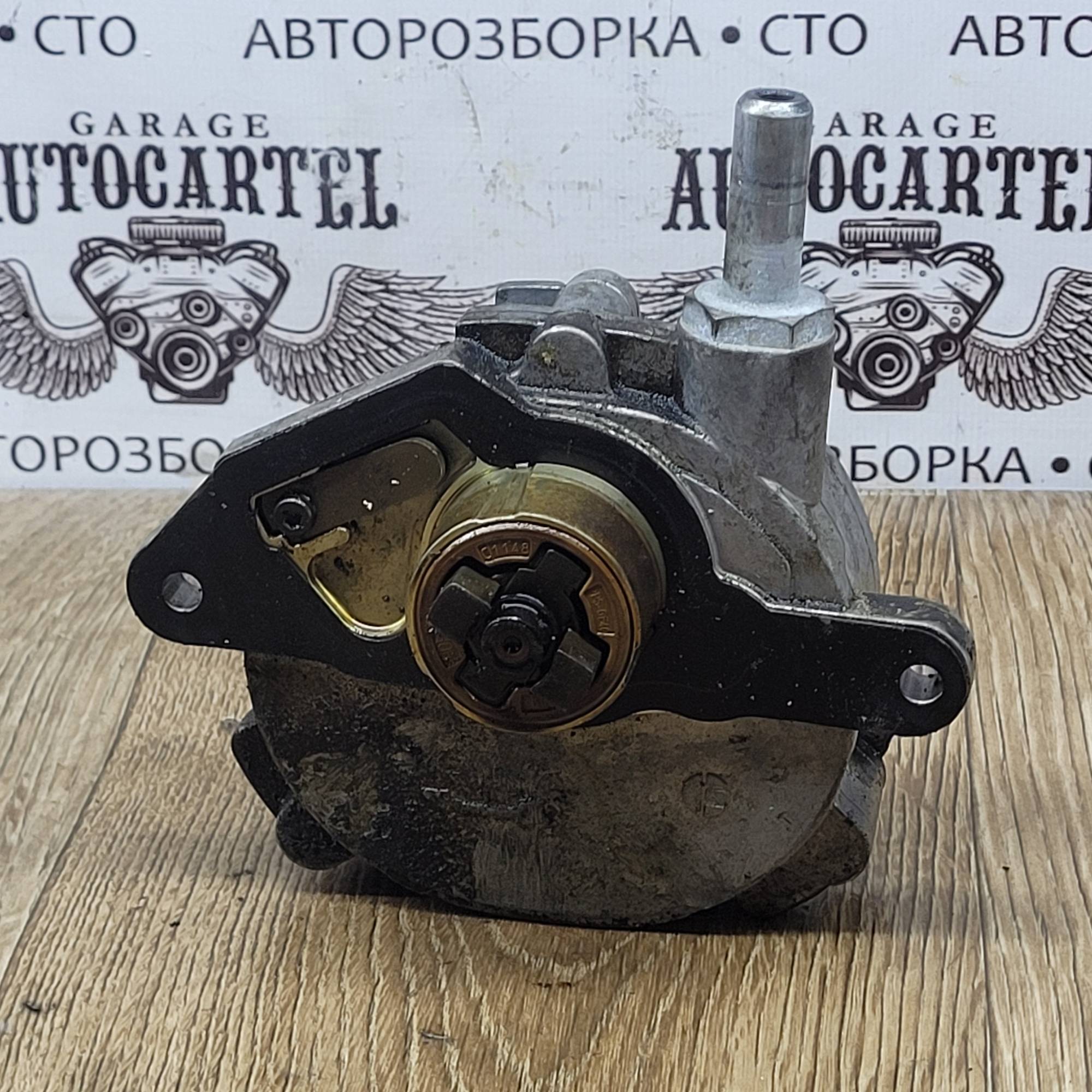 Вакуумний насос Mercedes CLK 1.8 16V (W209) 2002-2009 A2712301465