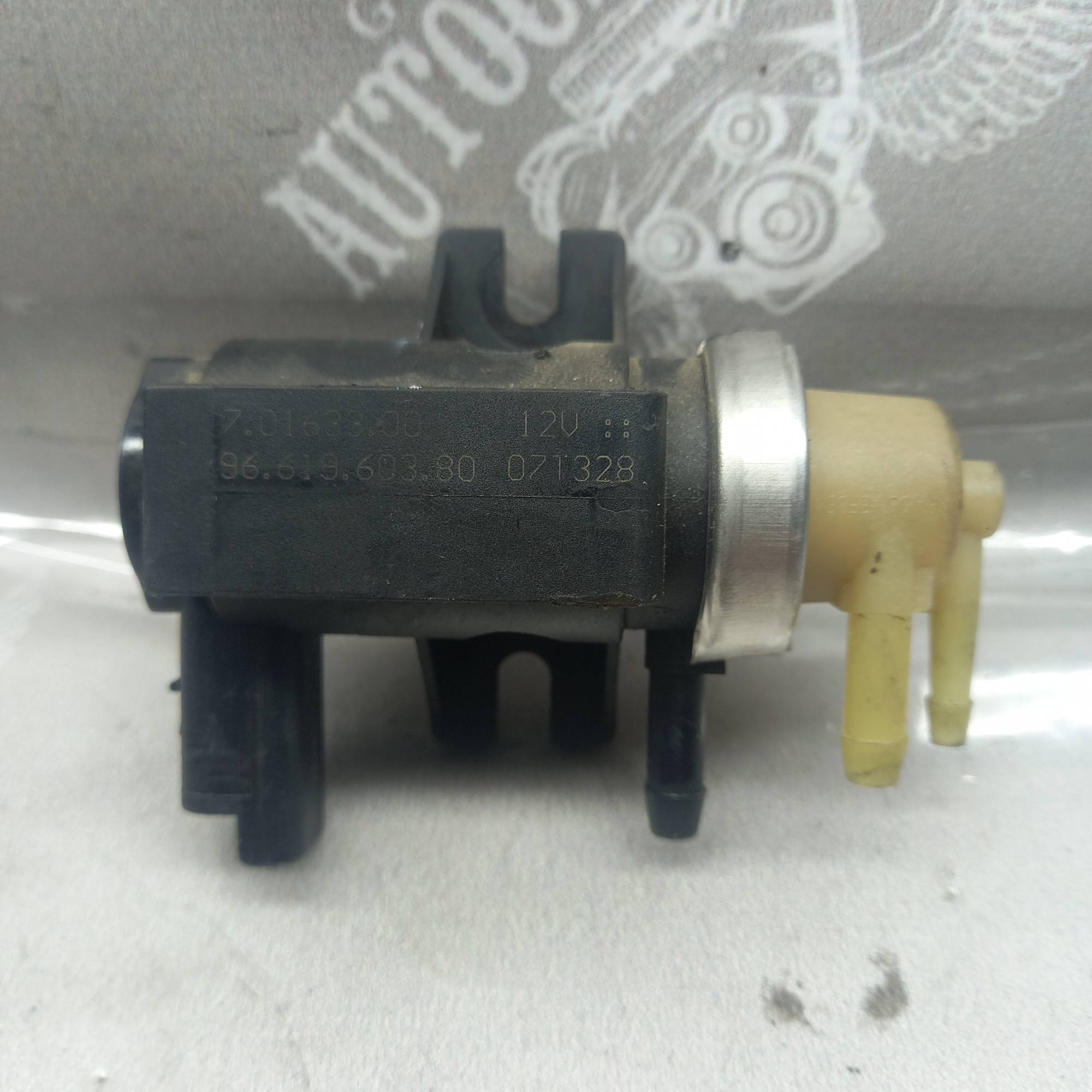 9661960380 клапан управління турбіною Peugeot, Citroen 2.0 hdi