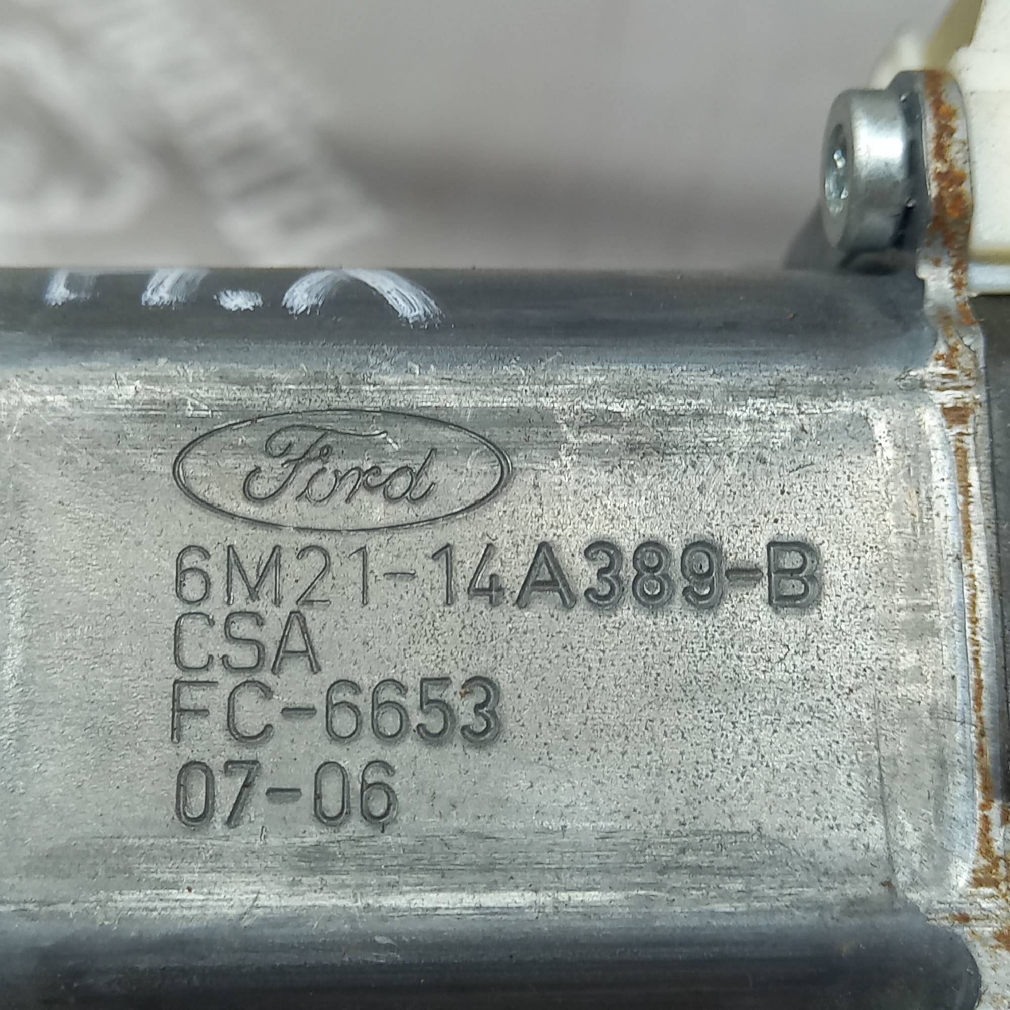 Моторчик склопідйомика передній лівий 6 PIN FORD Mondeo MK4 (BA7) 07-14 6m2114a389b