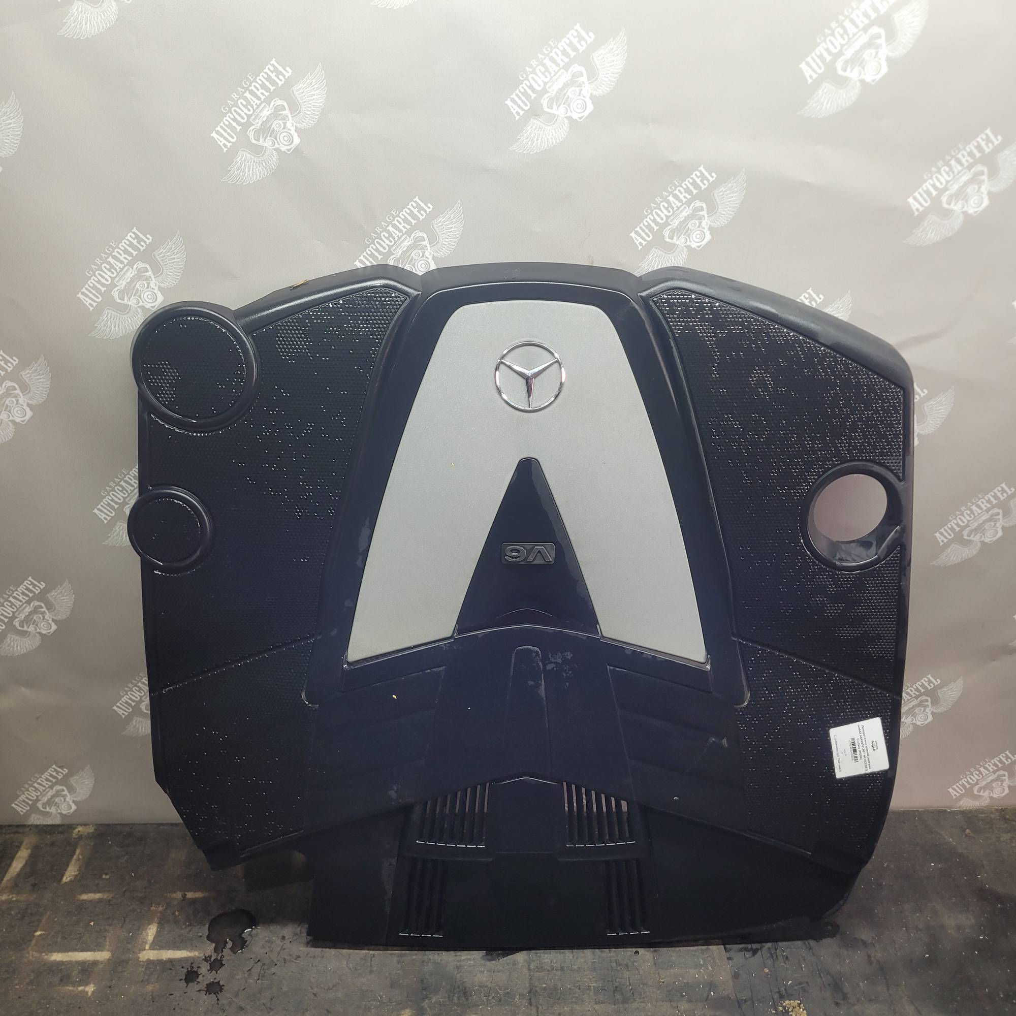 Декоративна кришка двигуна om642 A6420101867 MERCEDES C-class (W204)