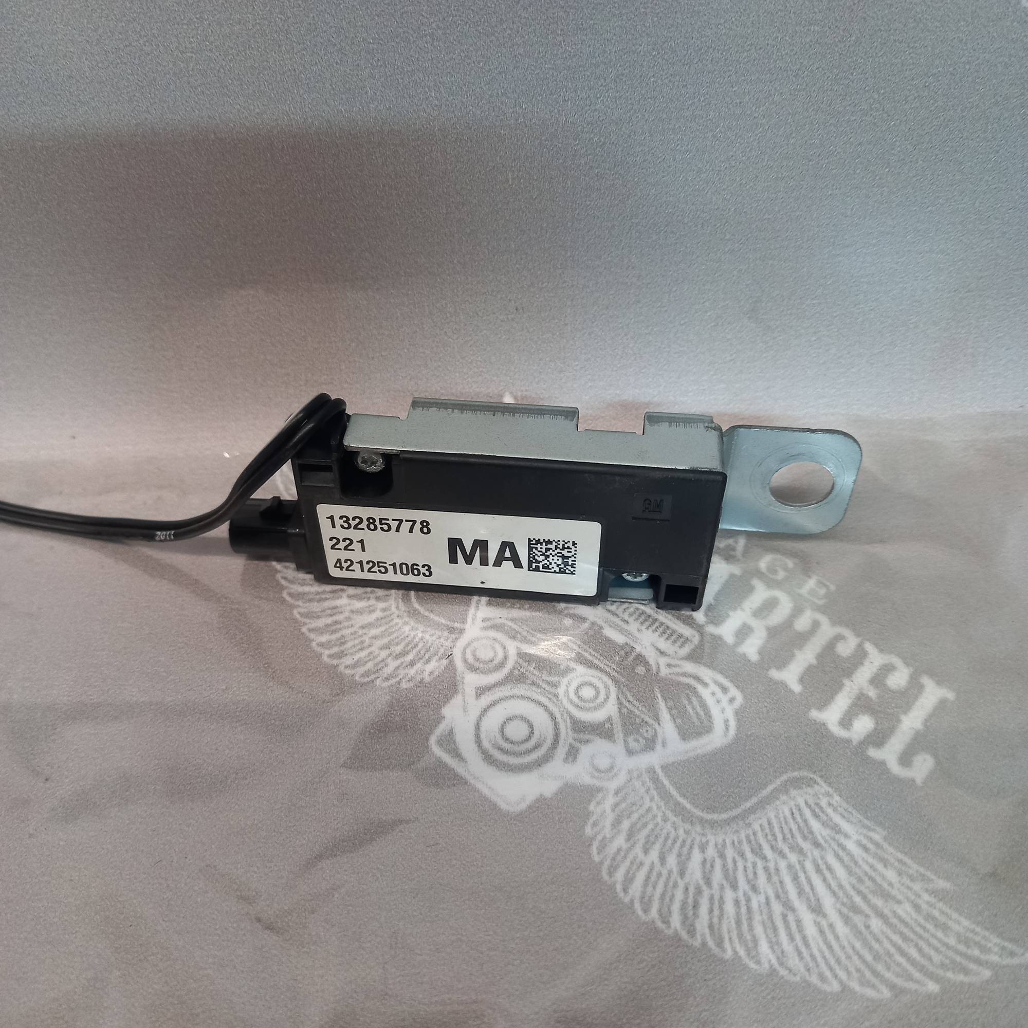 Підсилювач антени Opel Astra J 13285778