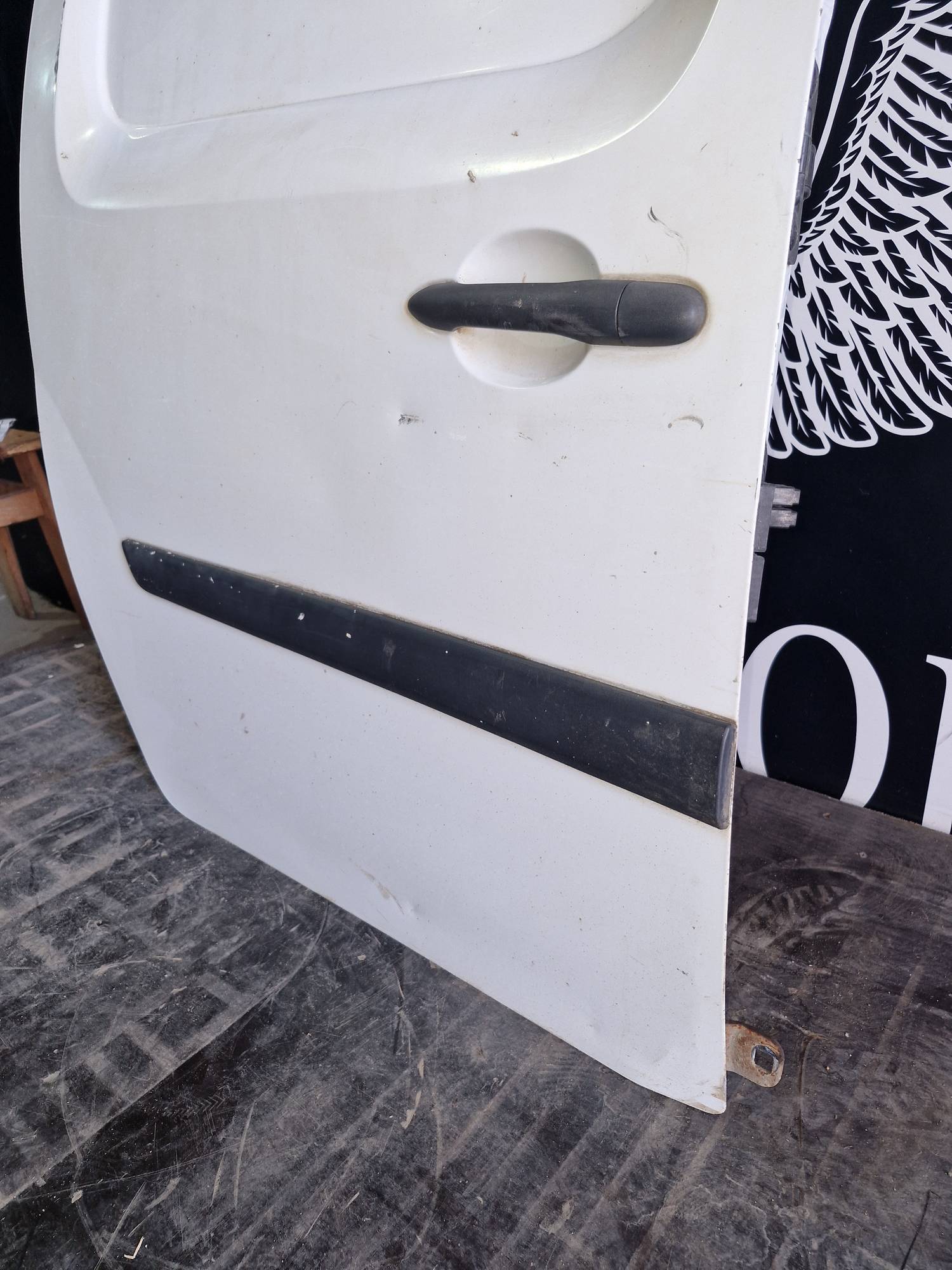 Дверка бокова роздвижна Renault Kangoo 2,2008-2010, 21501319