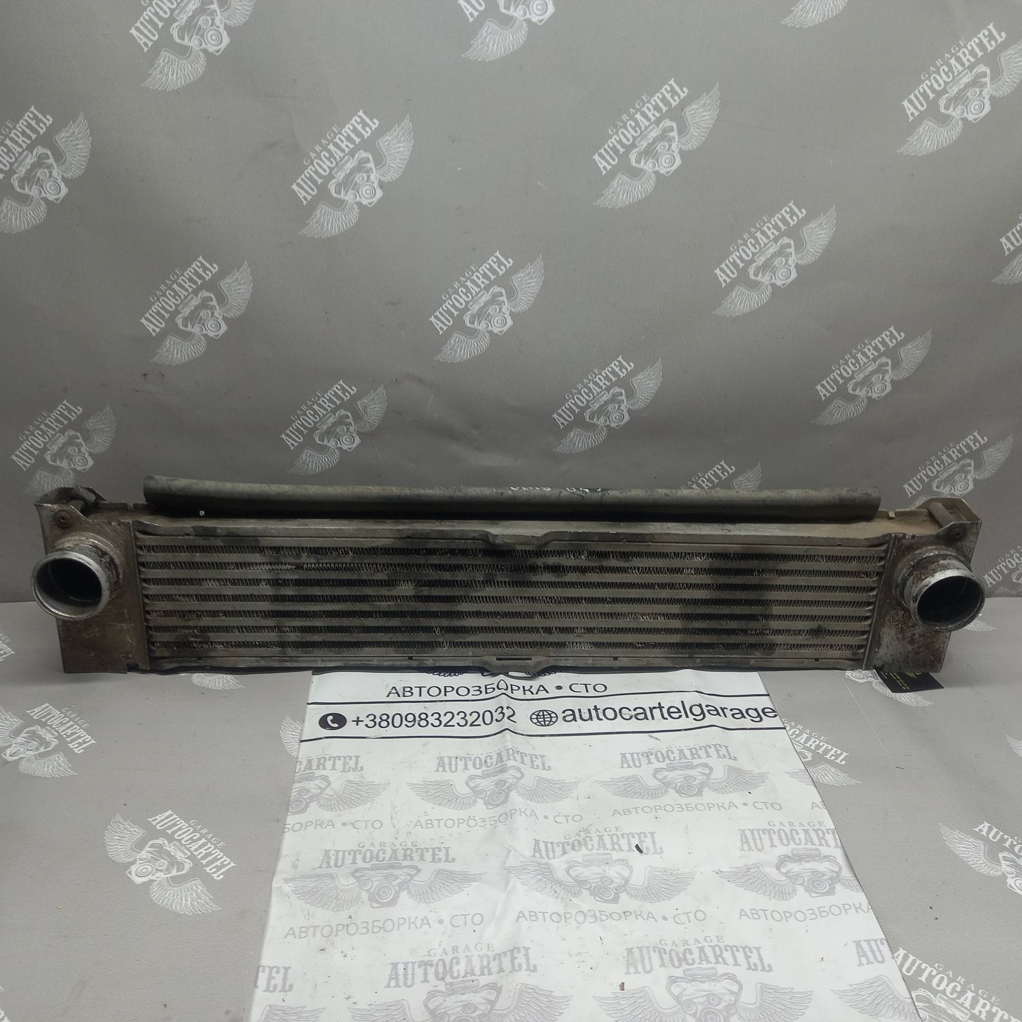 Радіатор інтеркулера 06- Mercedes-Benz Vito W639 03-14 A6395010801