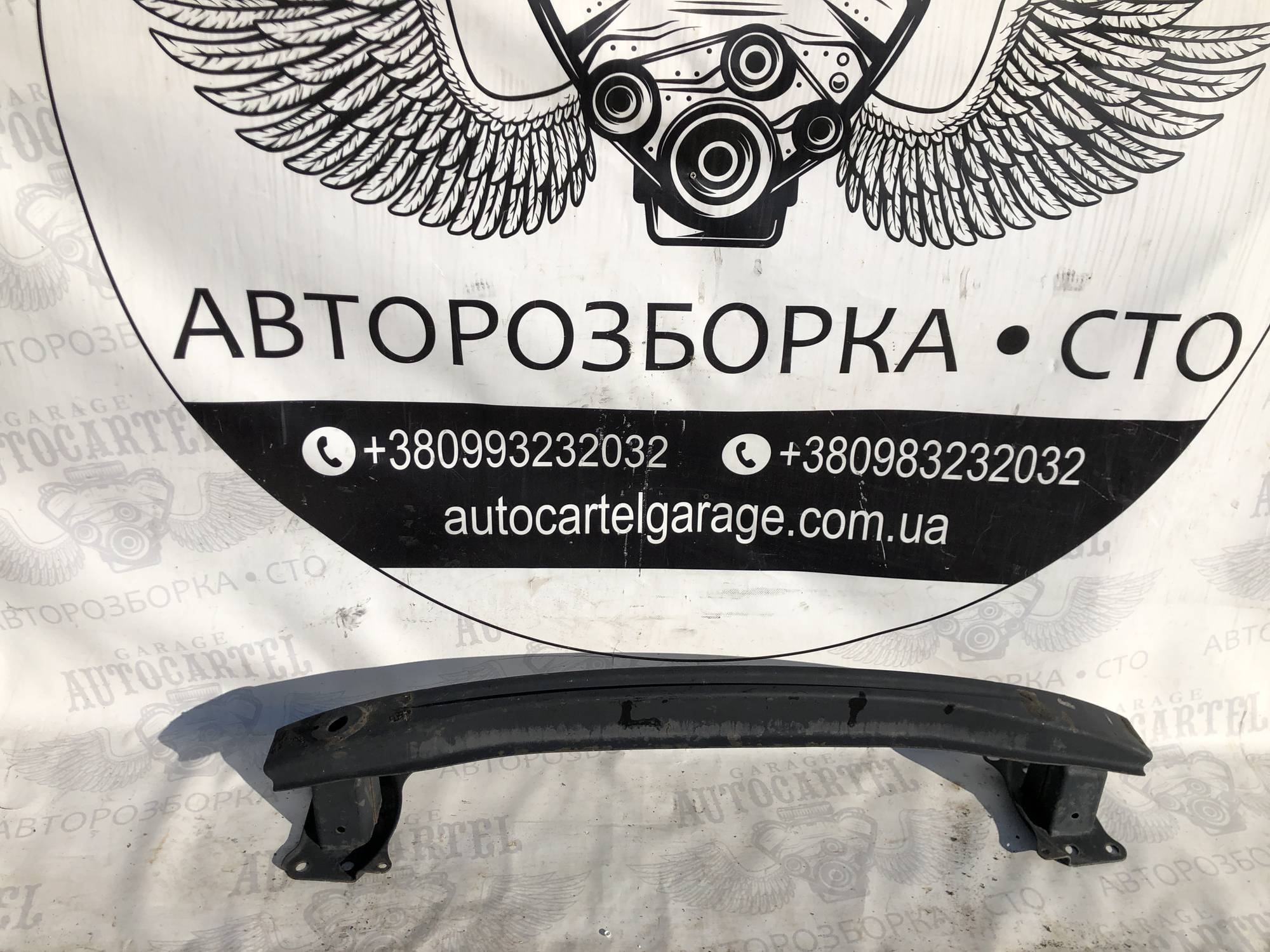 Підсилювач бампера на Volkswagen Touran 2003-2010