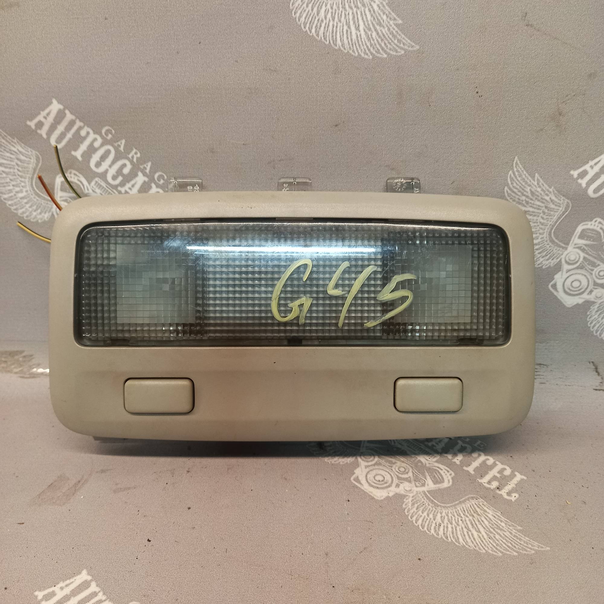 81250-05020 Плафон освітлення салону задній 81250-05020 Toyota Avensis t25