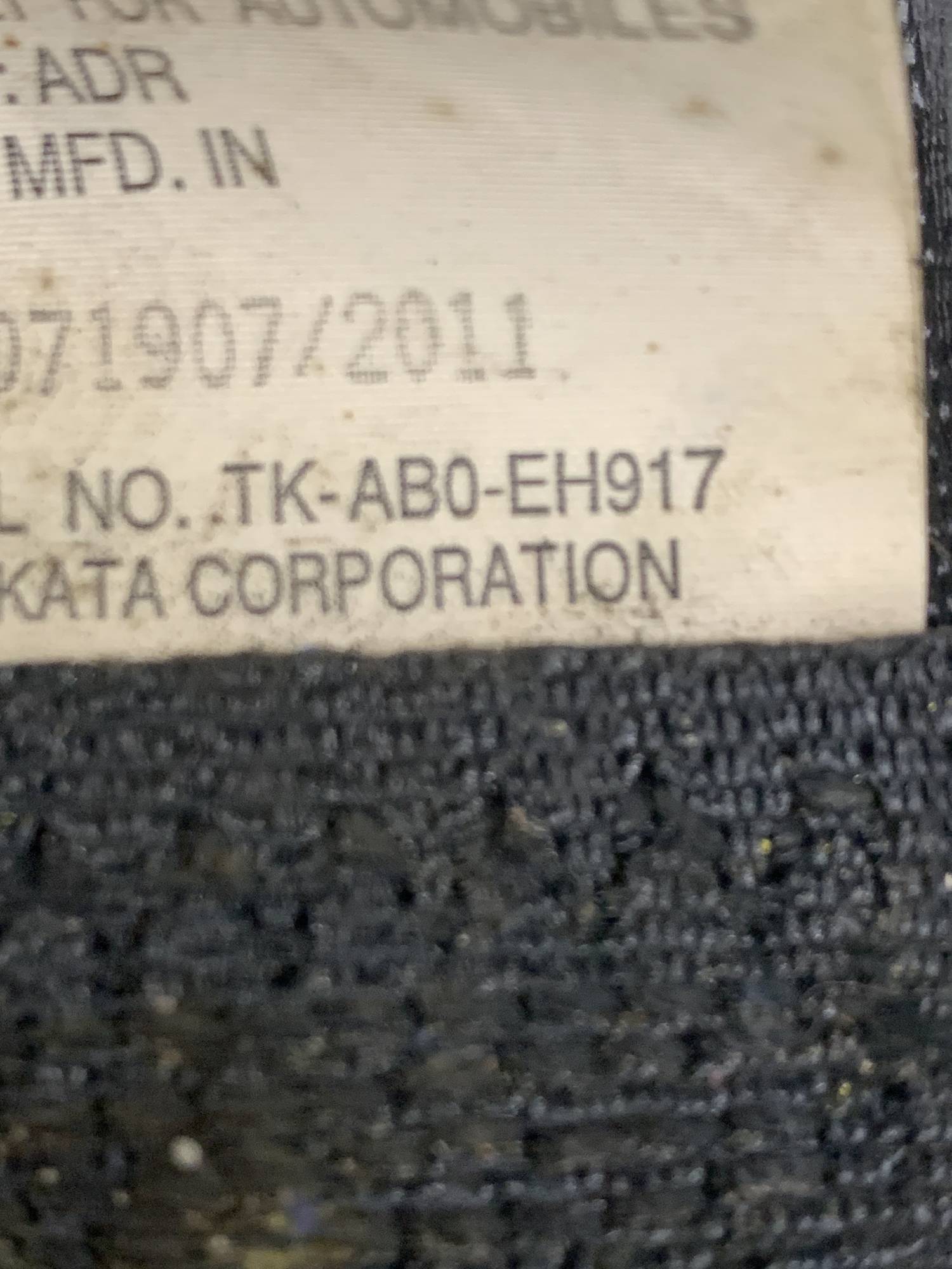 tk-ab0-eh917 Ремінь безпеки - задній середній Mazda CX-7 2006-2012