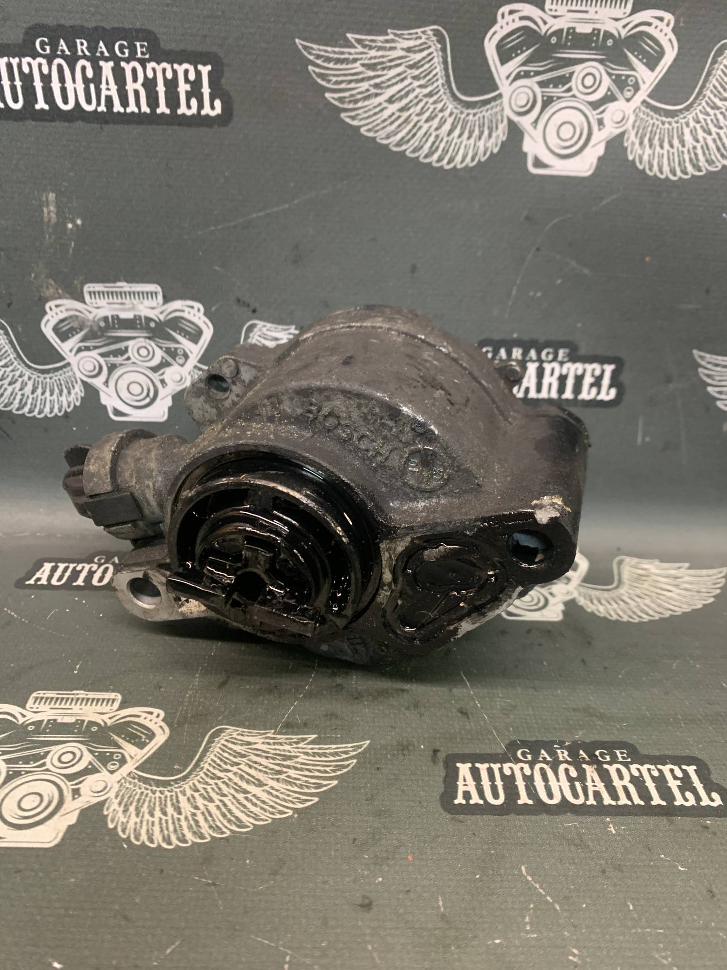 Вакуумний насос 1.6 hdi Ford Peugeot Citroen d156-2a