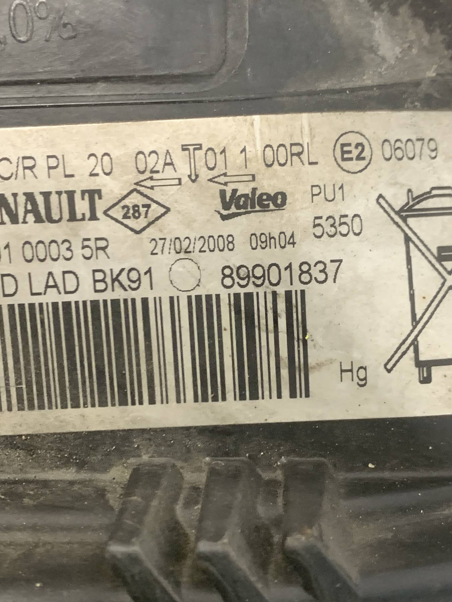 Фара передня права renault laguna 3 ксенон дефект 89901837