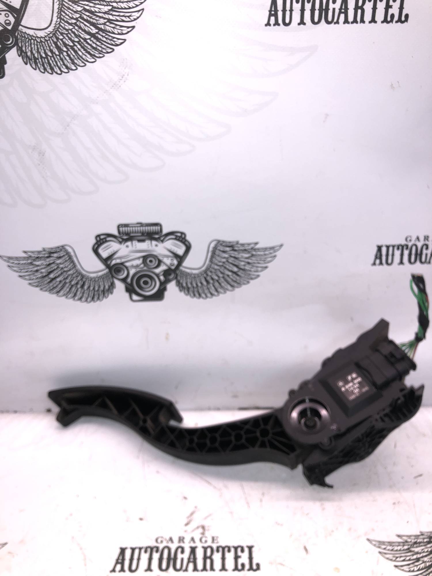 Педаль газу акселератора Mercedes GLA X156 CLA C117 A W176 B W246 A2463001404