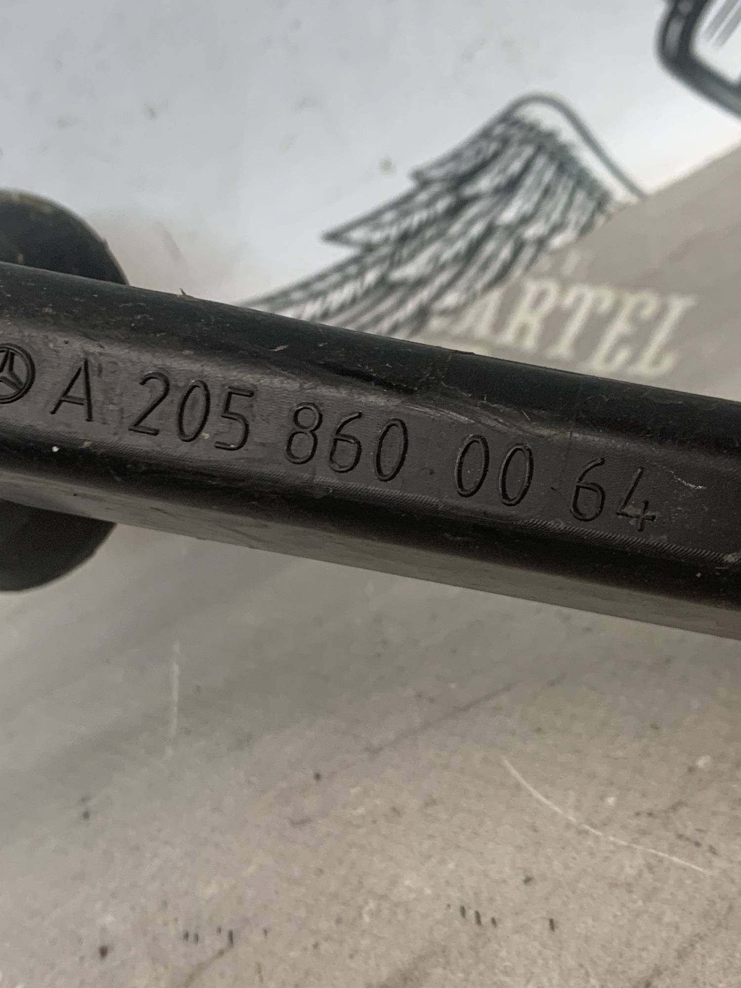 Горловина бачка омивача Mercedes C-class W205 a2058600064
