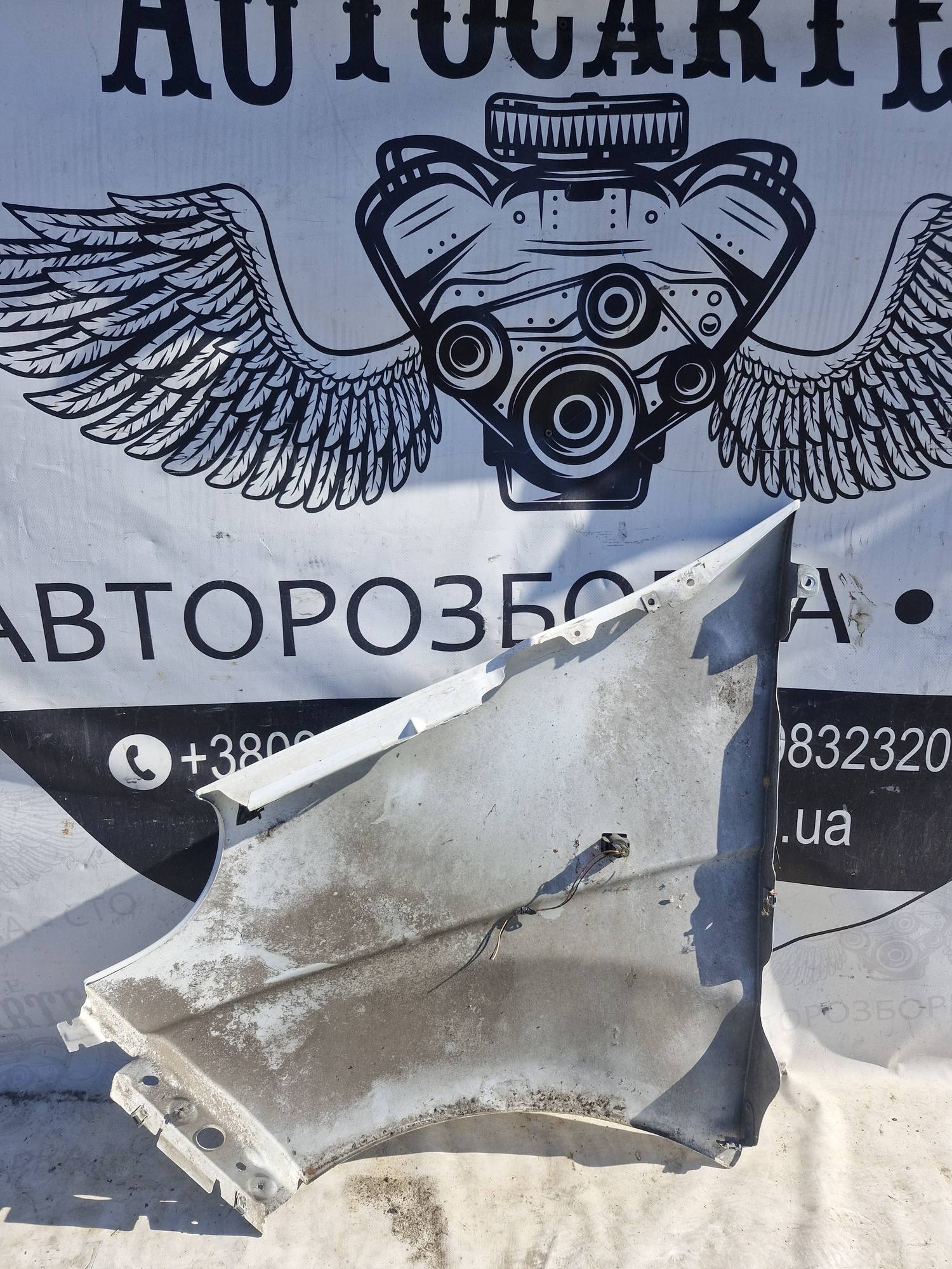 Крило переднє праве Opel Vivaro 21846724