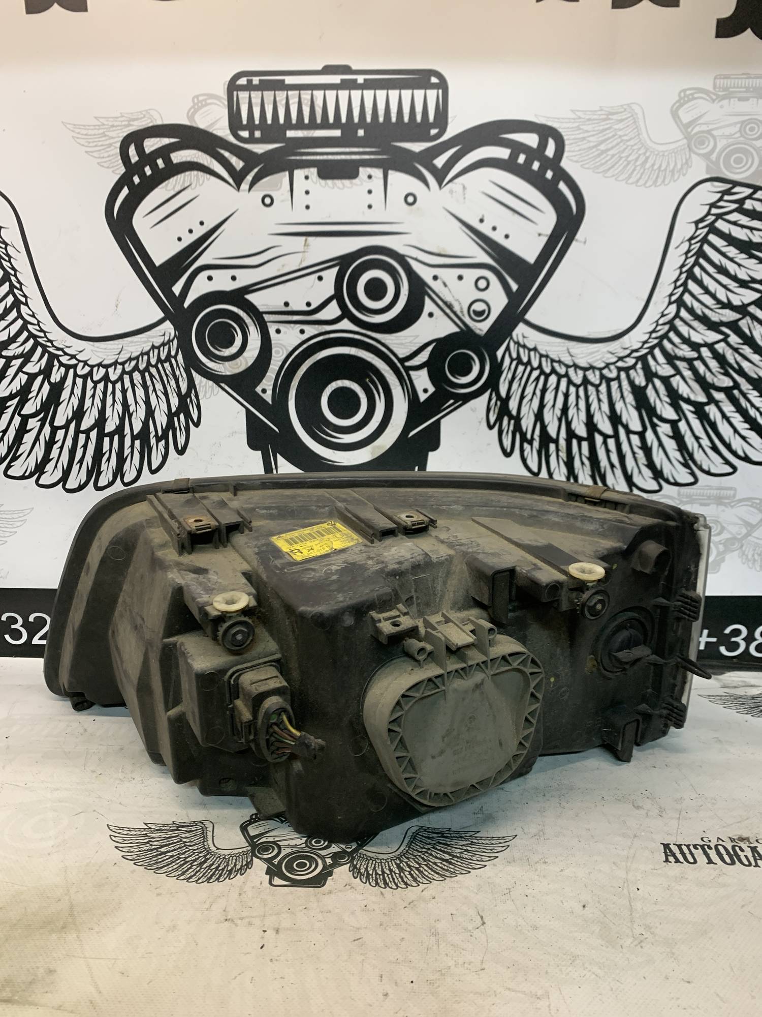 Фара права передня VW TRANSPORTER T5 7h1941016n