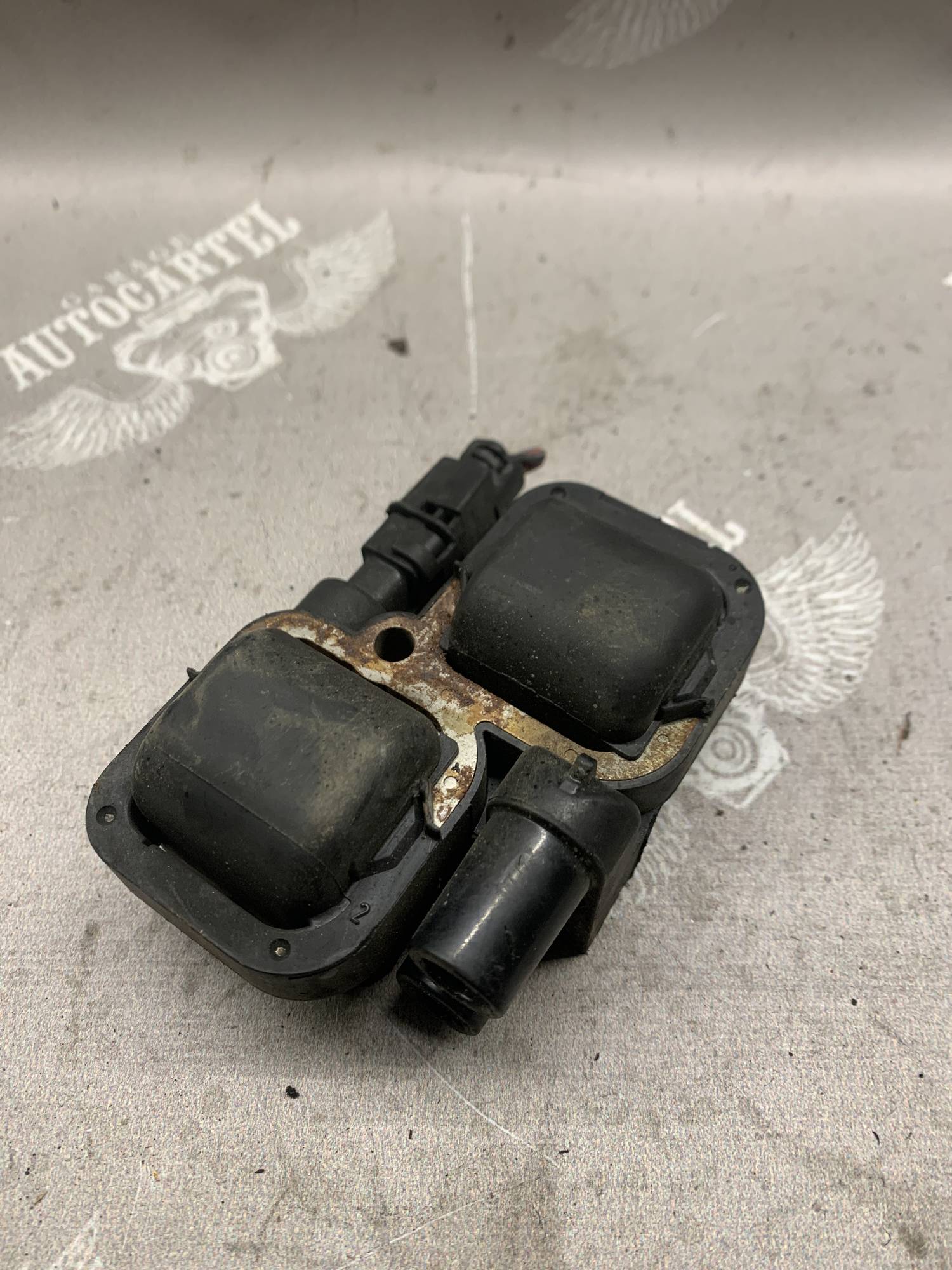 Котушка запалювання Mercedes Vito (W639) 3.2 3.7 0221503035