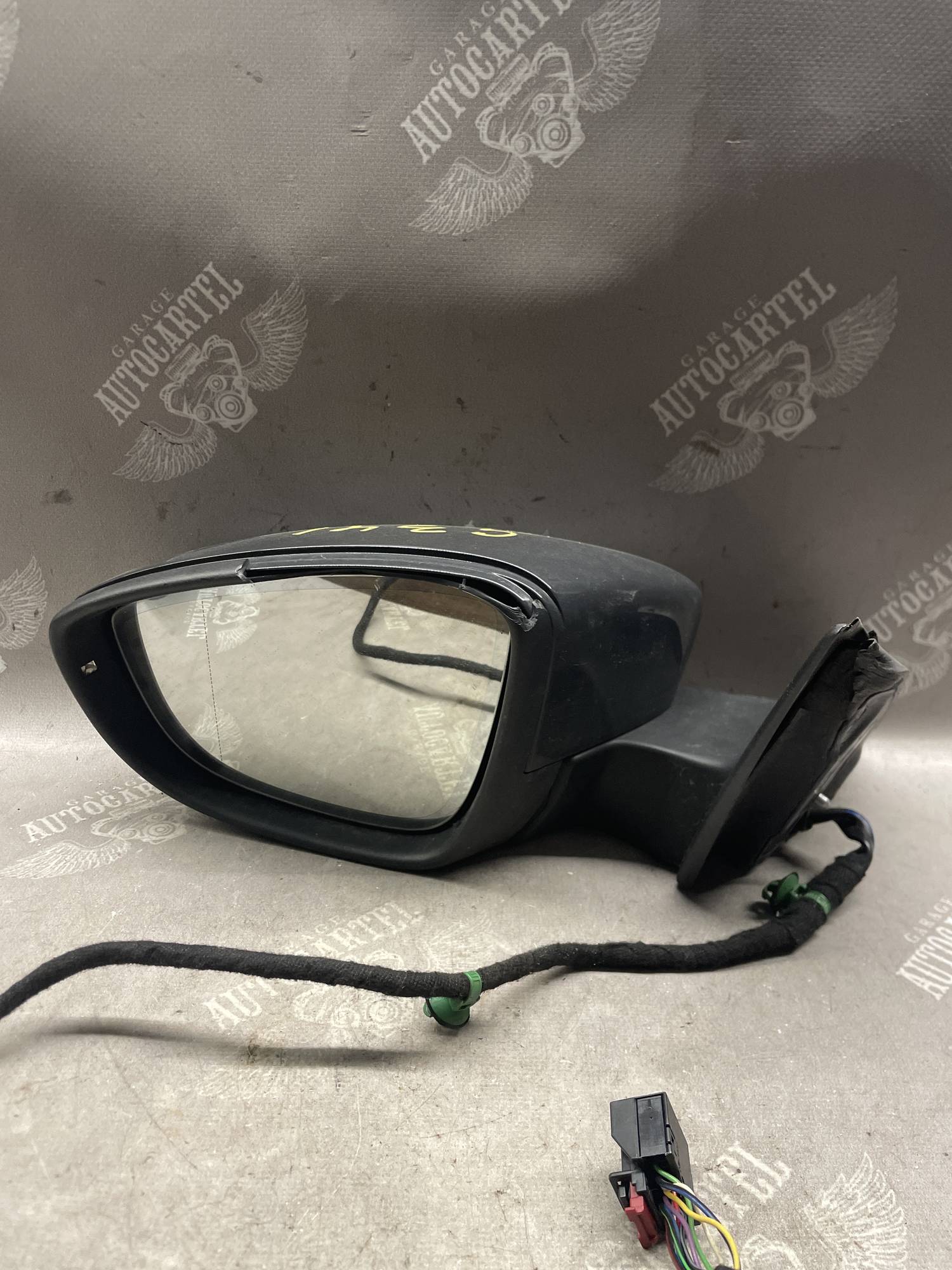 Дзеркало ліве Passat B7 11 pin 3c0857933a 21103254
