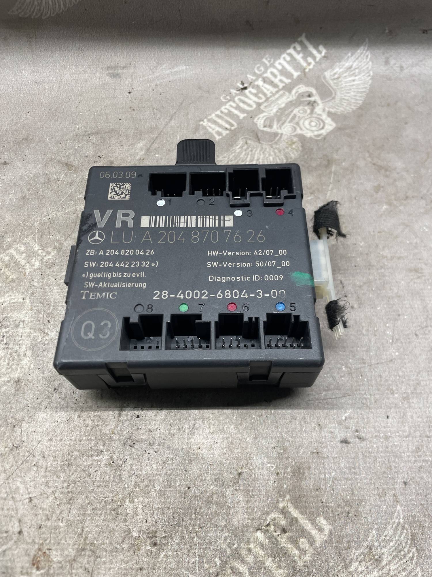 Блок керування двері передньої правої Mercedes W204 a2048707626