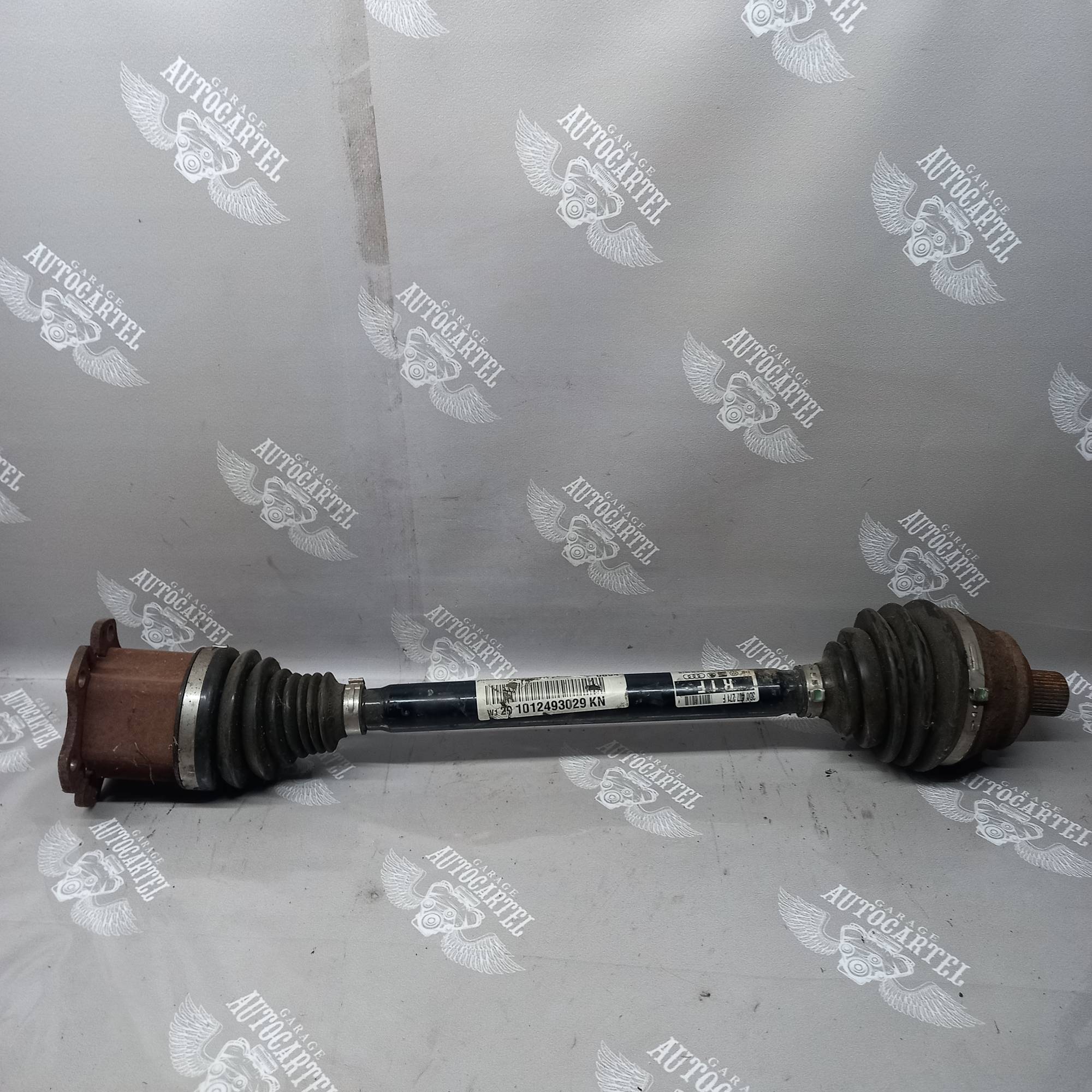Піввісь ліва перед VW PHAETON 3.0TDI 3d0407271f