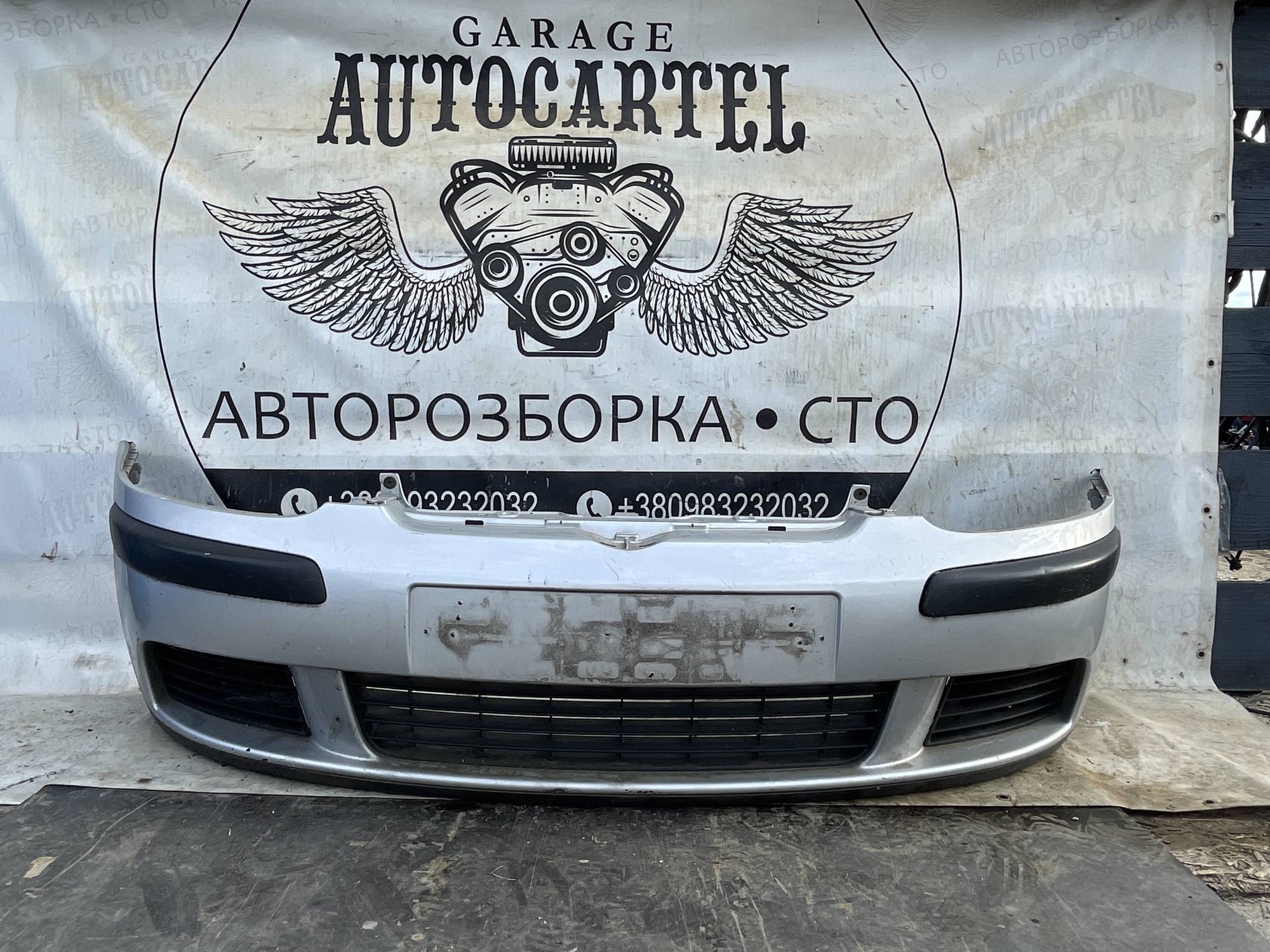 Бампер передній Volkswagen Golf 5 хетч 1k0807217 21119545