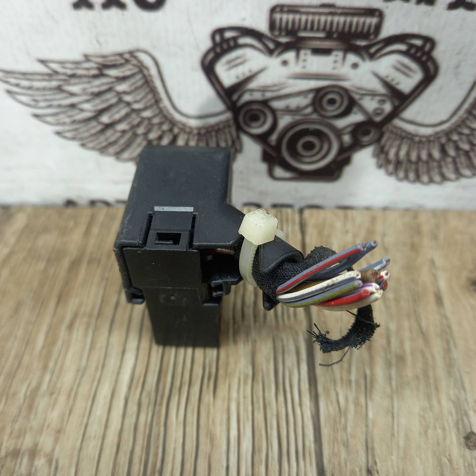 Фішка проводки на Audi A6 C5 (1997-2004) 443972807