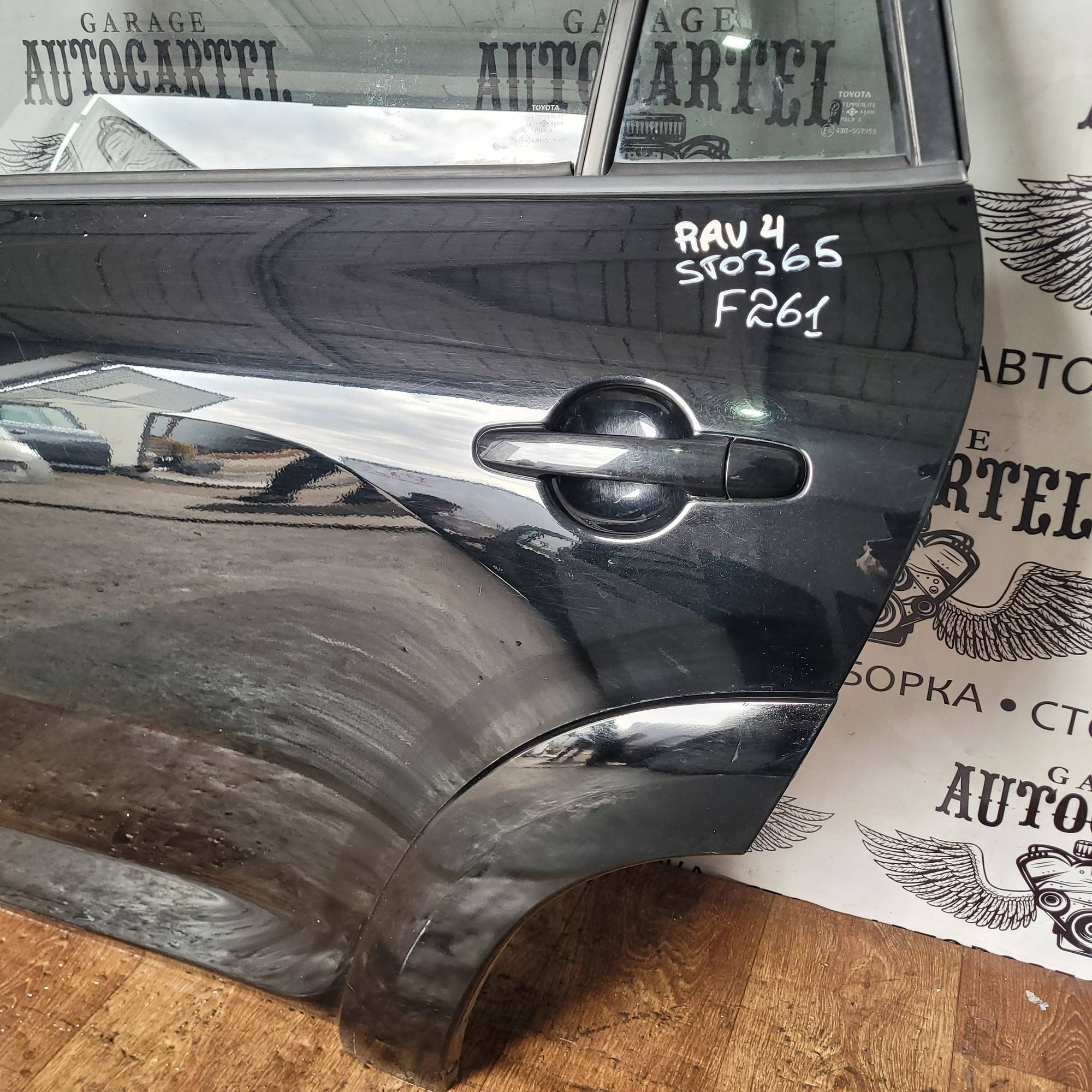 Дверка задня ліва toyota rav 4 st0365