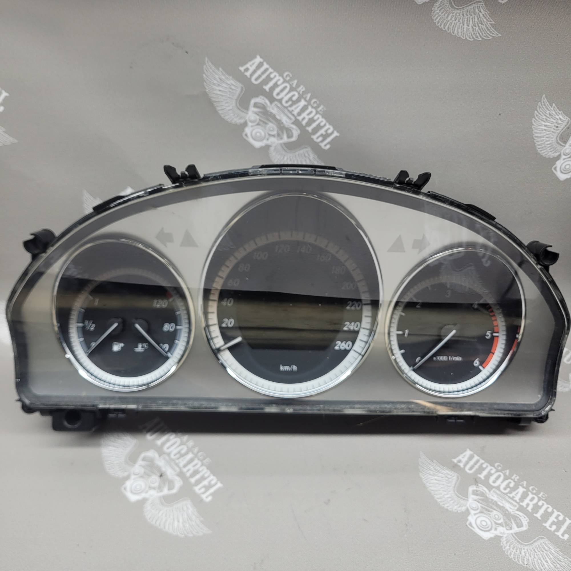 a2049004400 Панель приладів mercedes glk