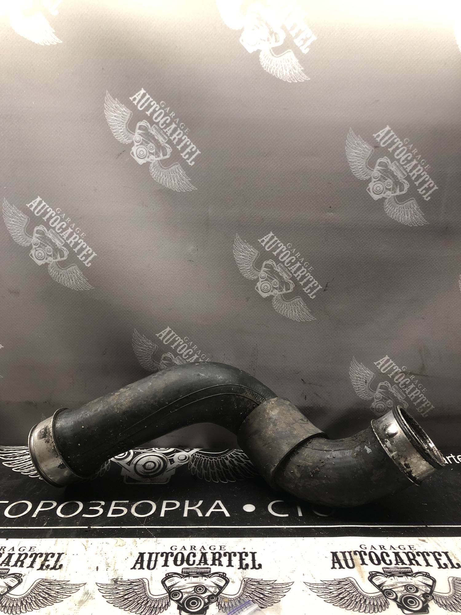 Патрубок інтеркулера Mercedes Benz C-Class W203 2.2 CDI 00-07 Мерседес 203 A2035281782