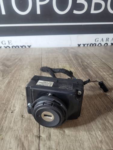 Замок зажигания Volkswagen Touareg 1 2005 3D0905885C