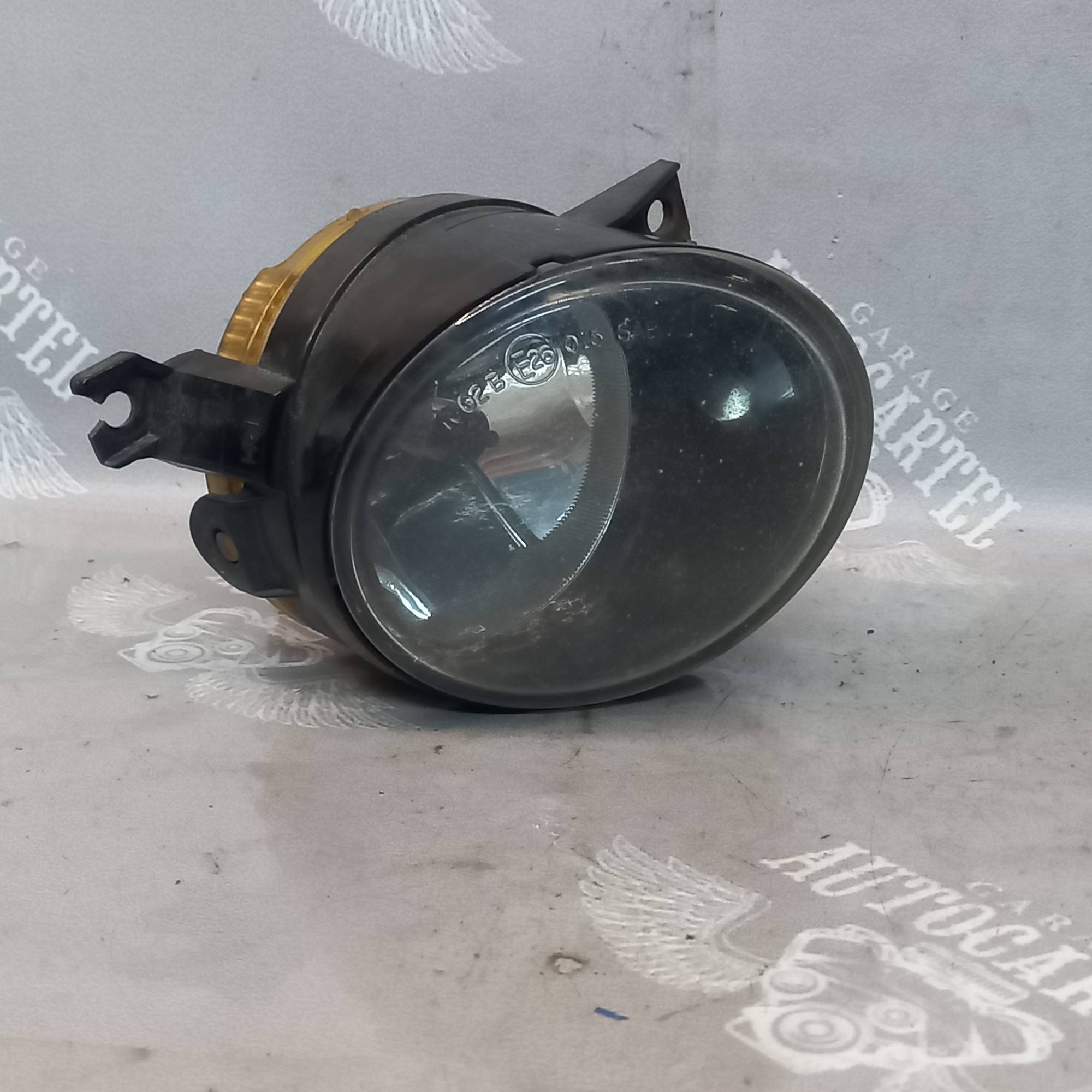 Противотуманка передня права VW Golf 5 27129200