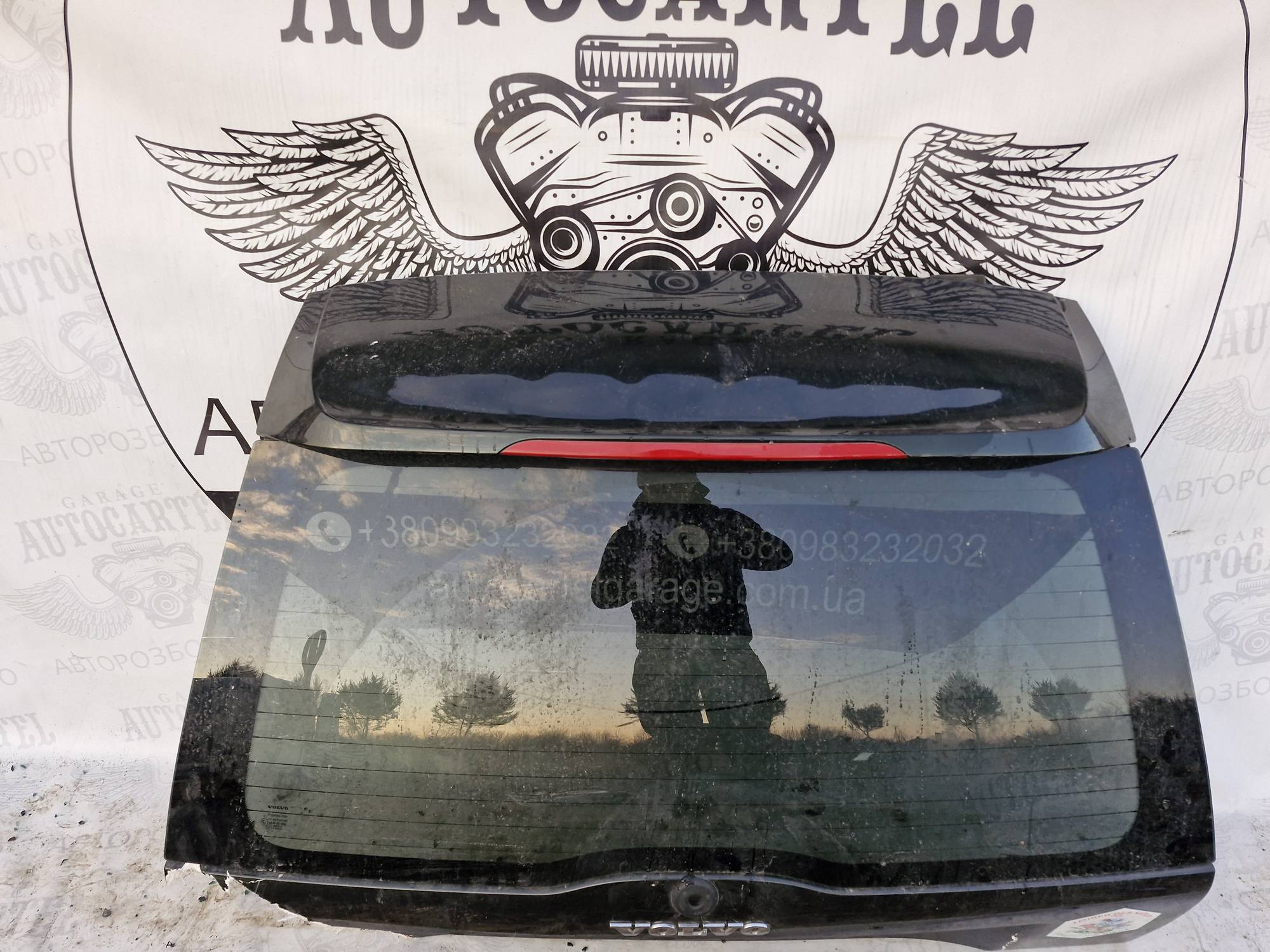 Скло задньоі ляди VOLVO XC90 2006—2011 21621444