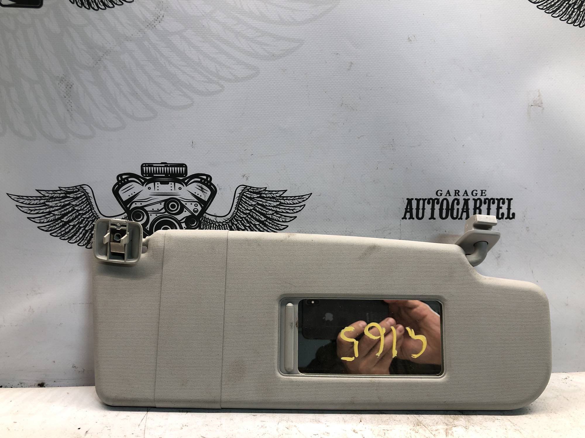 1K08575522F4 козирок сонцезахисний Volkswagen Golf 5