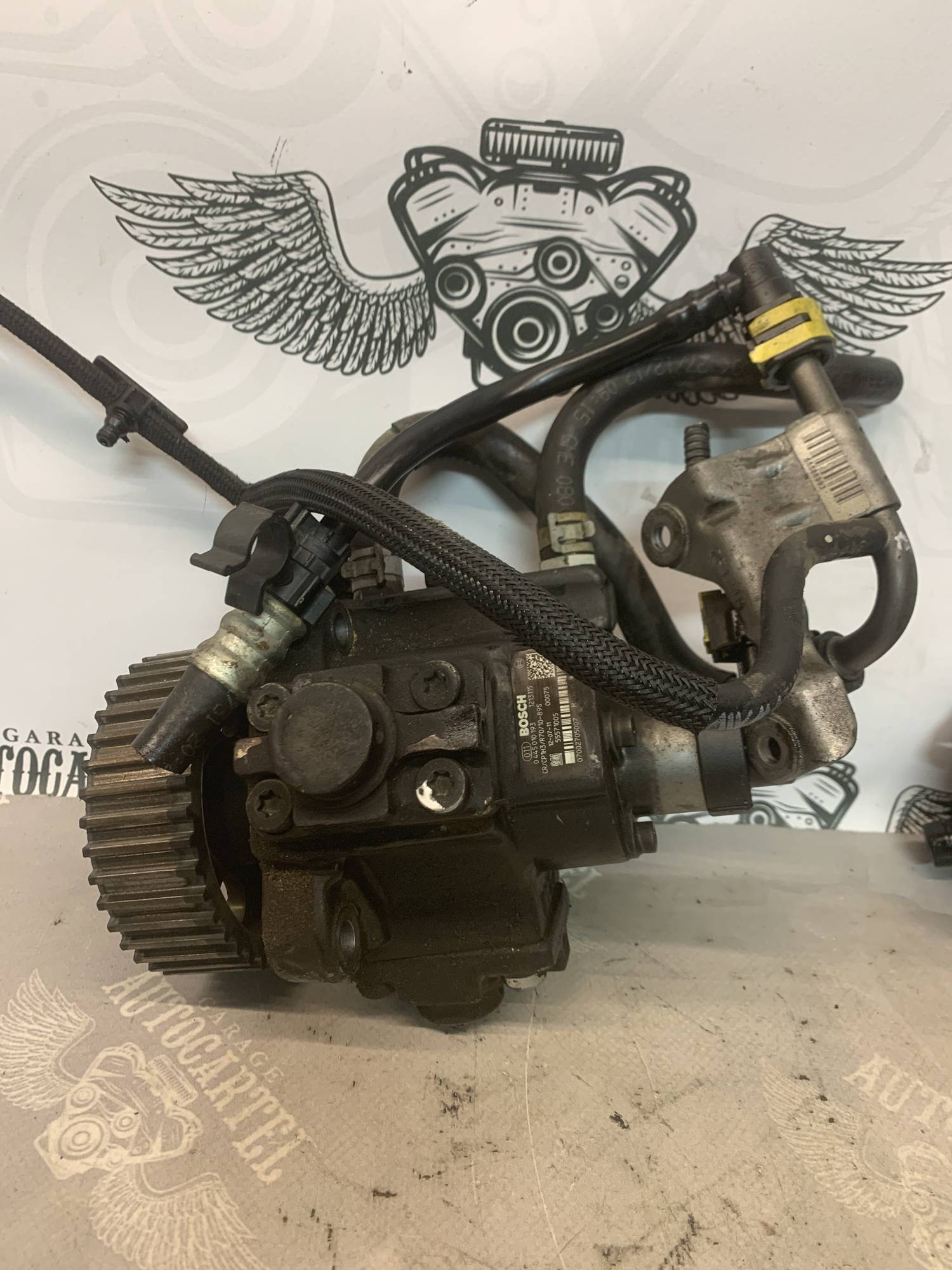 Паливний насос Bosch Opel Insignia Astra J 2.0 CDTI 55571005