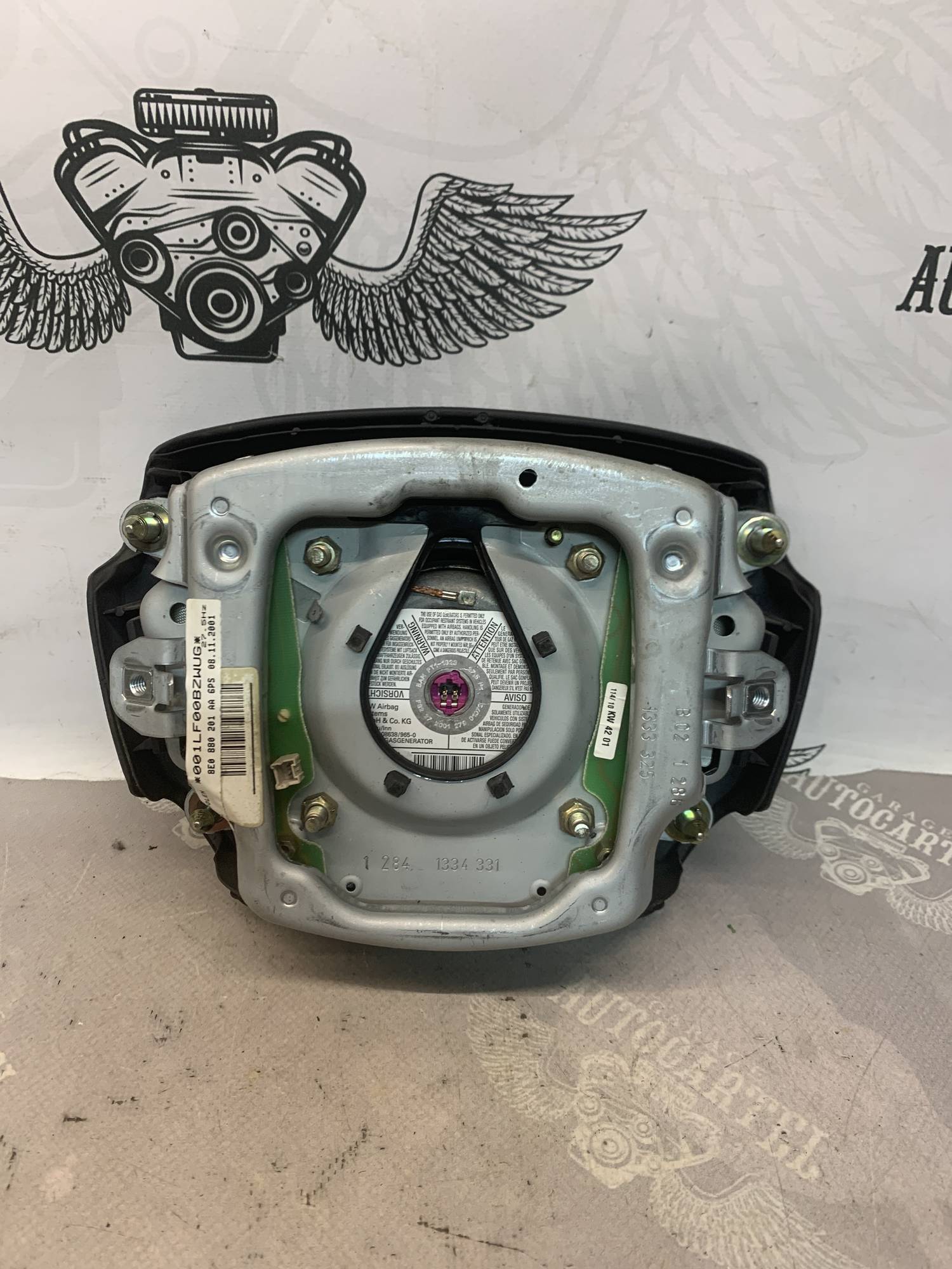 Подушка безпеки кермо Airbag AUDI A6 C5 A4 B6 A2 A3 2000-05 8e0880201aa