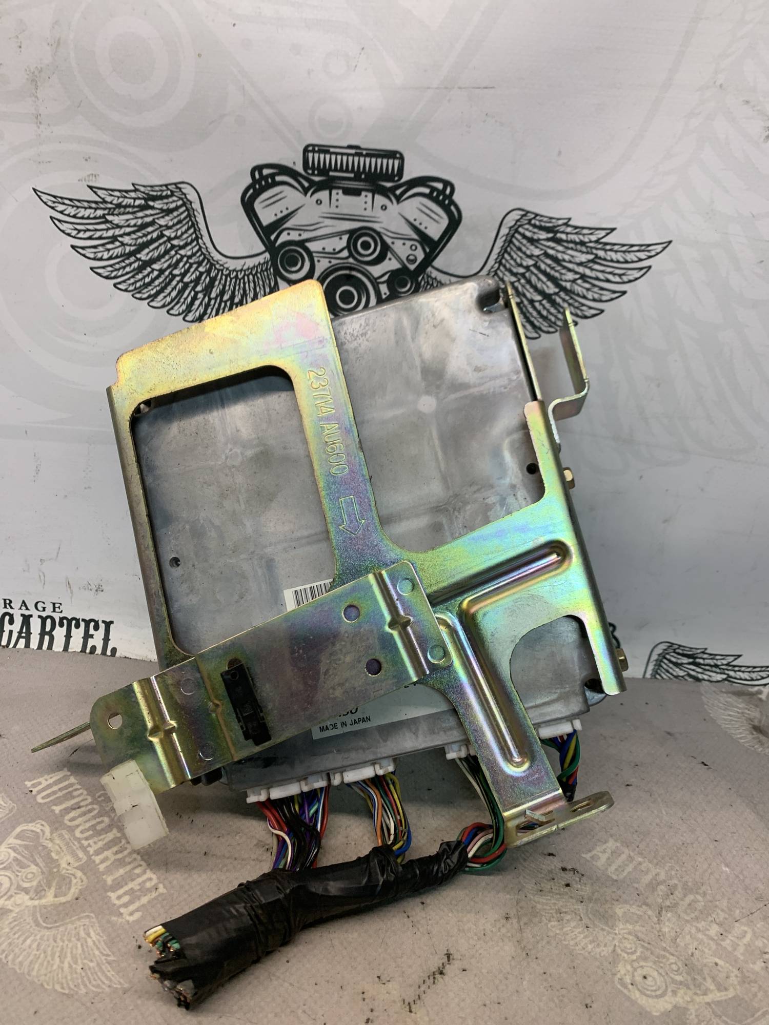 Комп`ютер блок керування двигуна Nissan primera p12 23710au605