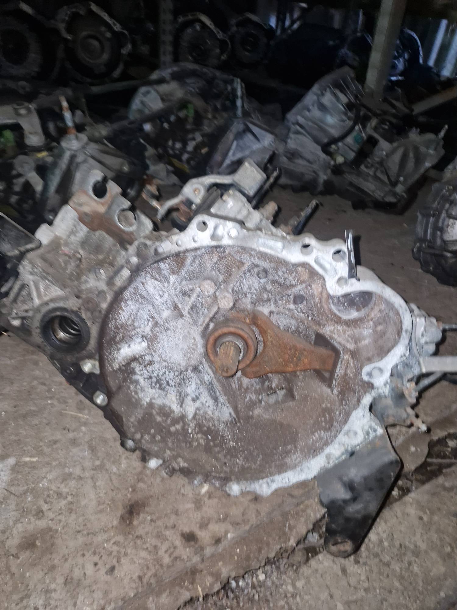 Коробка передач КПП Toyota Avensis Verso 2.0 TDCI 21819681