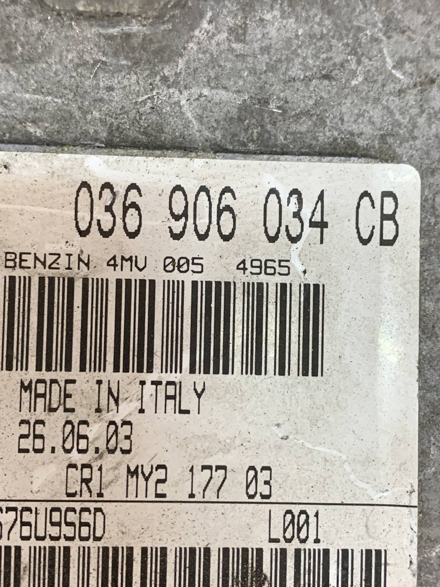 Блок керування двигуном skoda fabia 1.4 16v 036906034cb