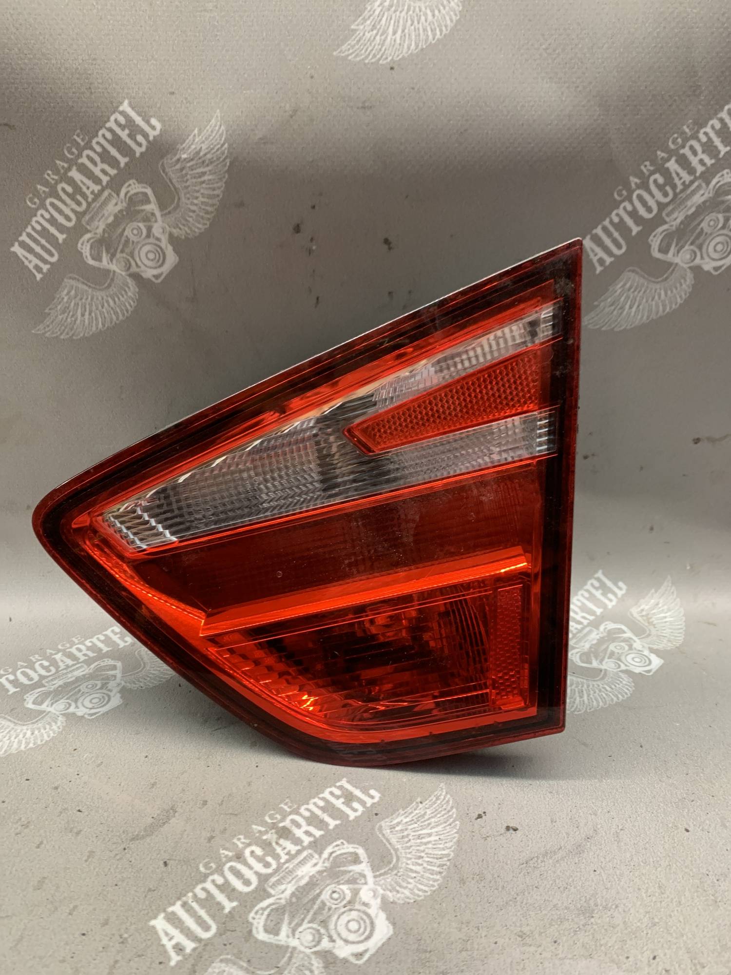 Ліхтар правий внутрішній у ляду SEAT TOLEDO IV 21943348