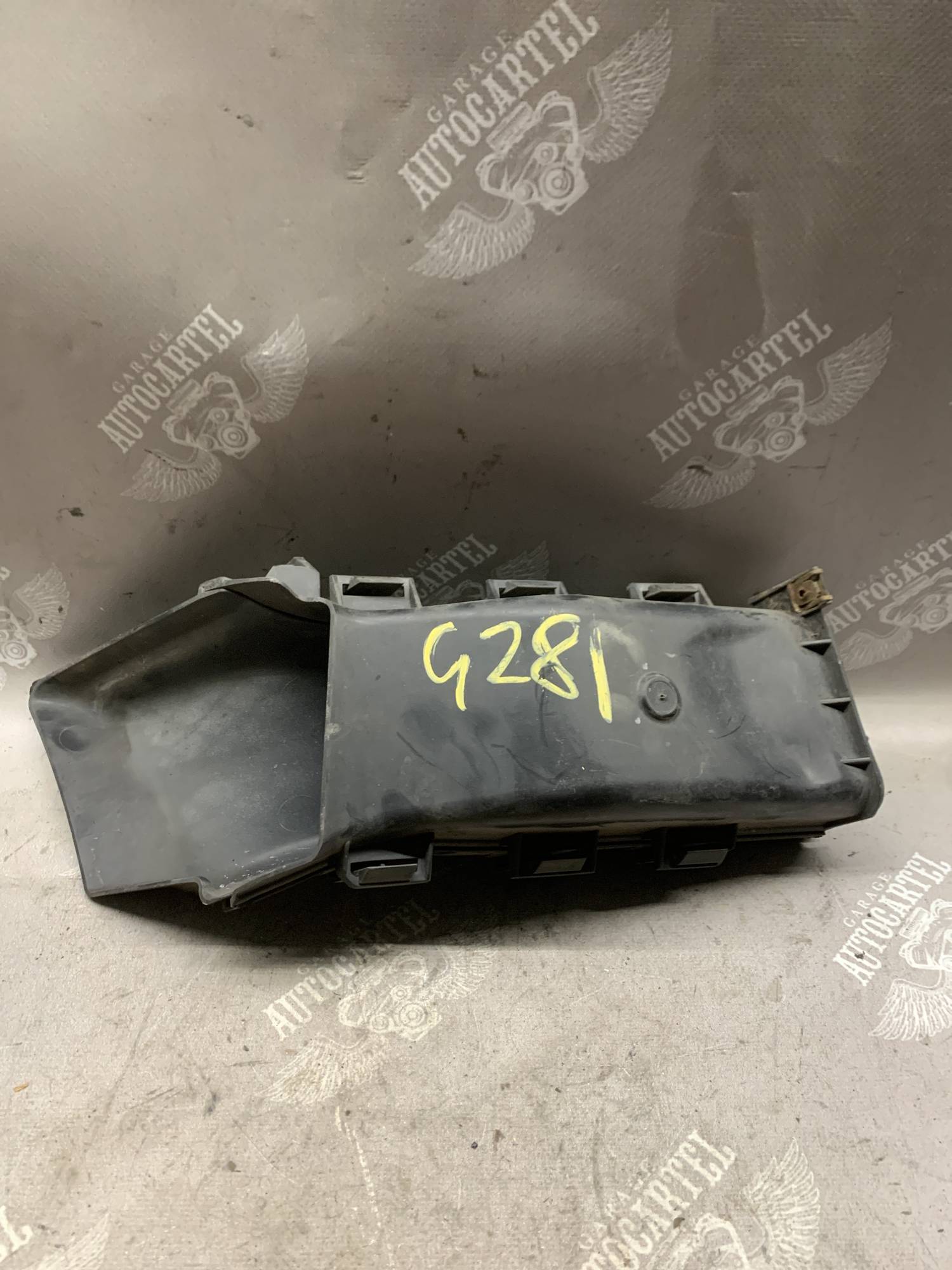Повітропровід обдува переднього правого гальмівного диска bmw e90 51747121570