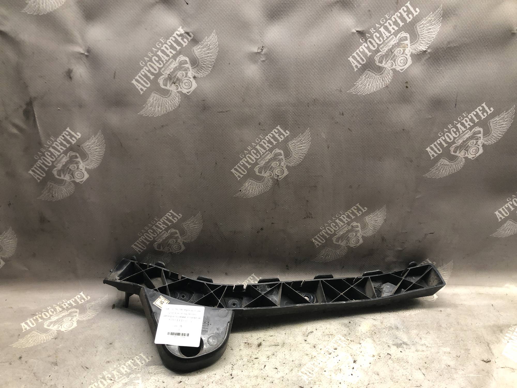 86614-1h100 Кронштейн кріплення заднього бампера правий Універсал KIA CEED 07-12