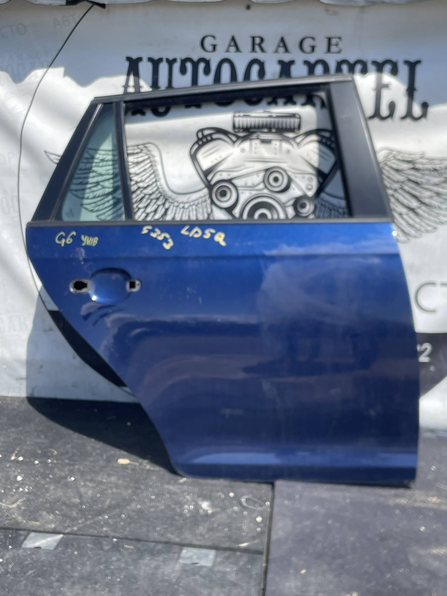 Двері задні праві Volkswagen Golf 6 унів ld5q 21105159