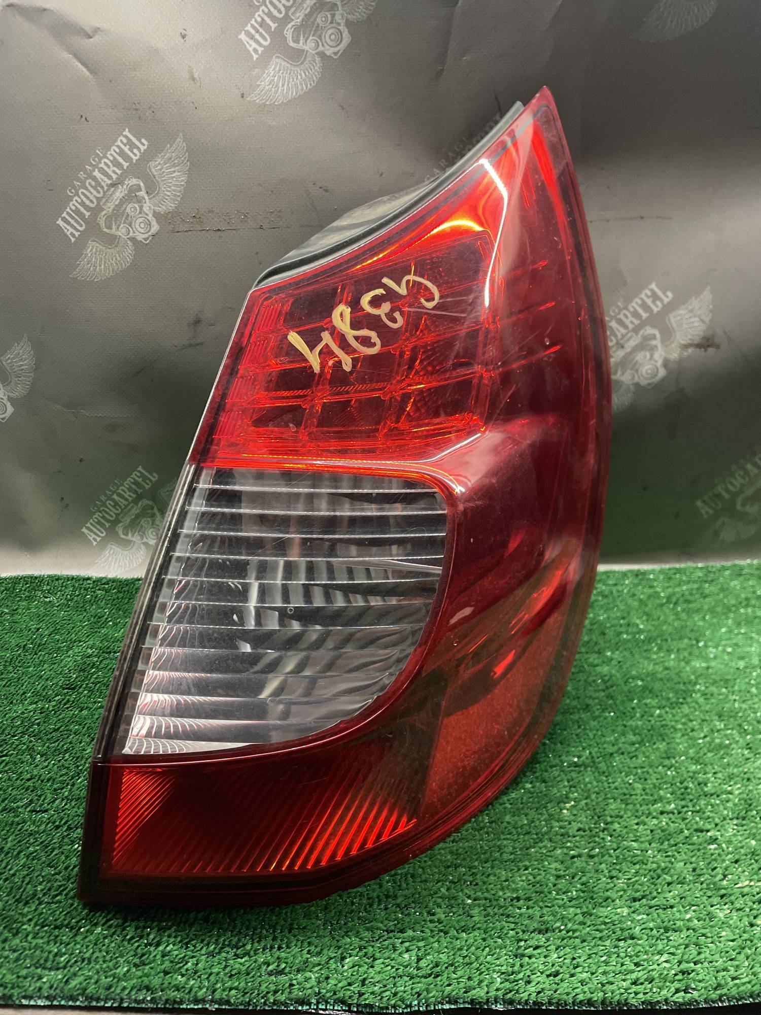 Ліхтар задній правий на RENAULT Scenic 2 2006 8200474327-a