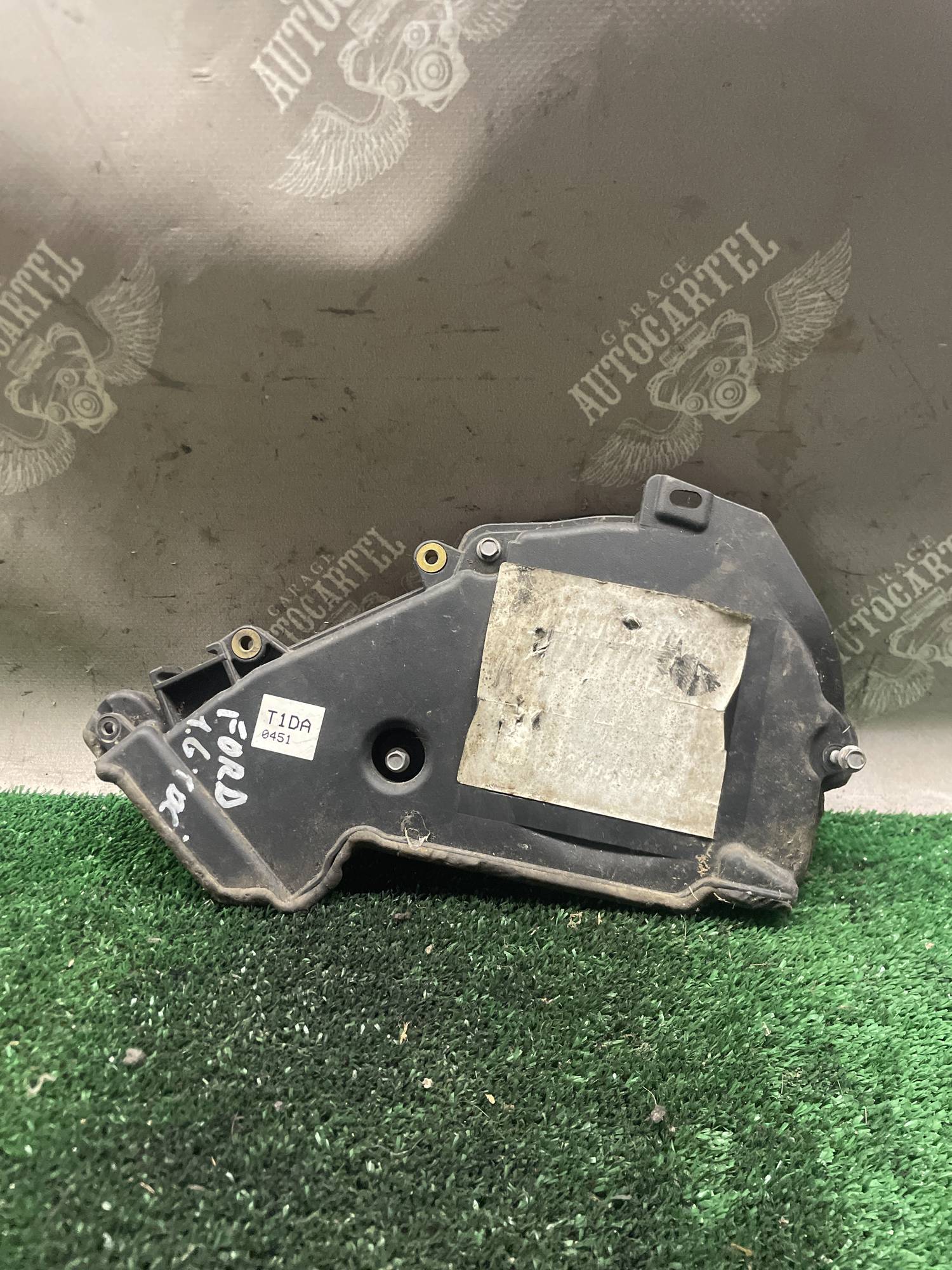 Захист кожух ременя грм Citroen C3 C4 Berlingo Ford Focus 3 1.6 HDI / 1.6 TDCI 9684193080