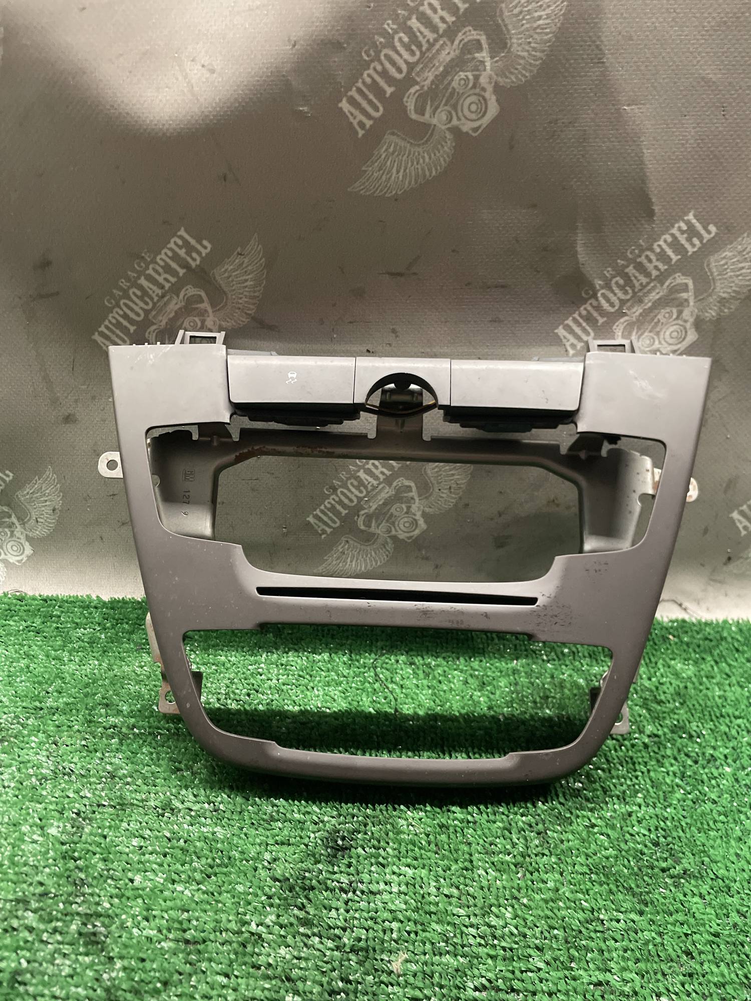 Декоративна накладка торпеди Opel Insignia A коричнева 13277908