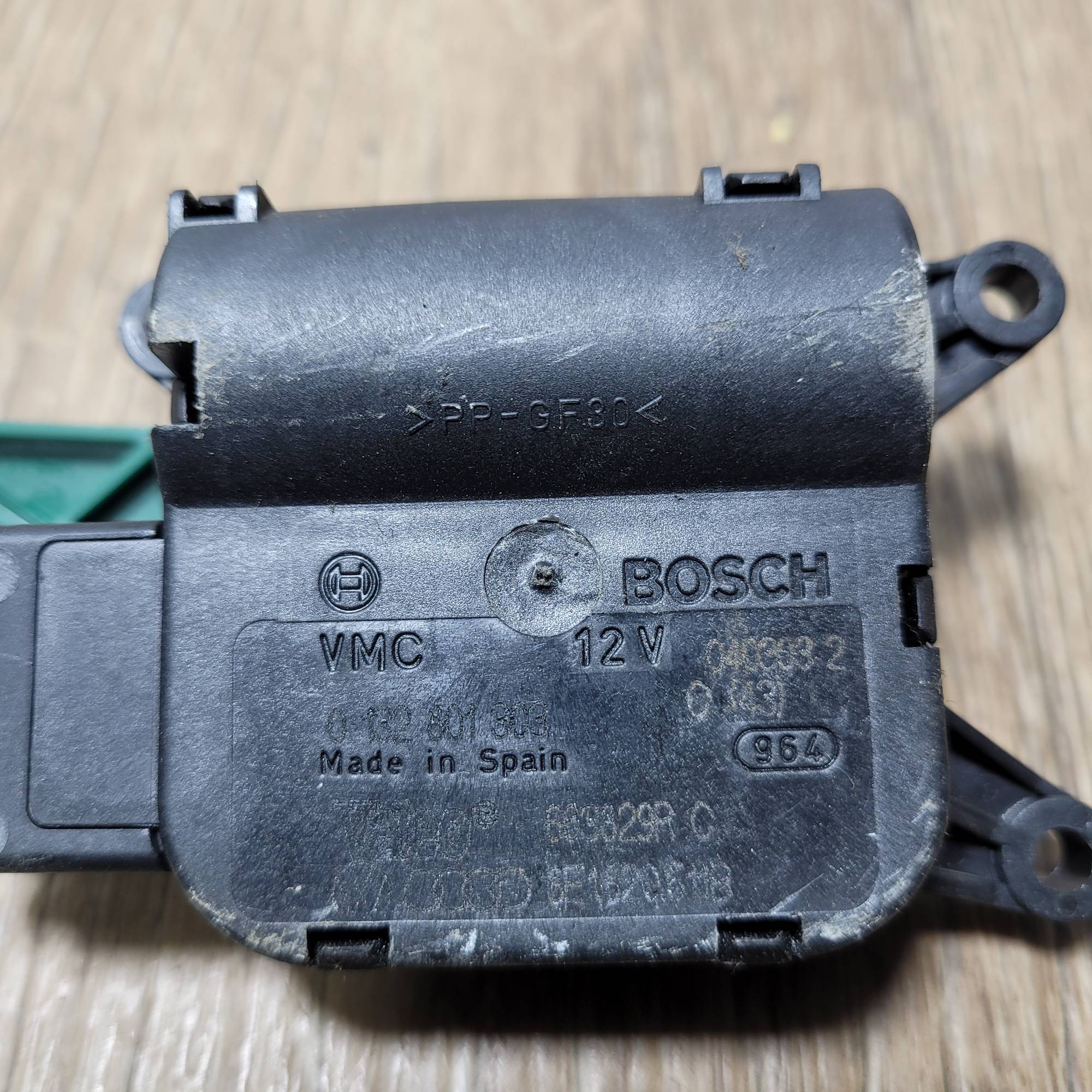 8e1820511b Моторчик Заслінки Пічки Audi A4 B6