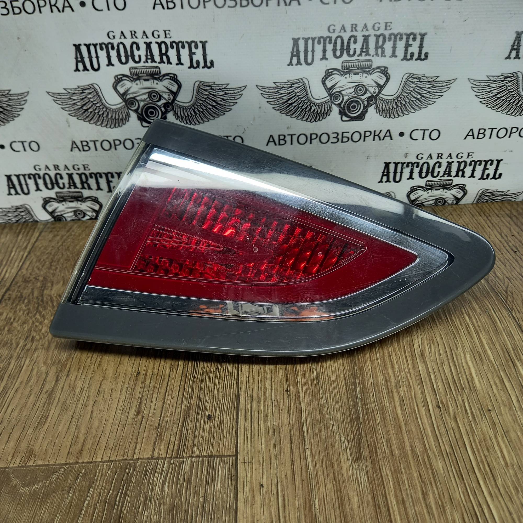 Ліхтар в кришку багажника правий Renault Scenic 3, 265507464r
