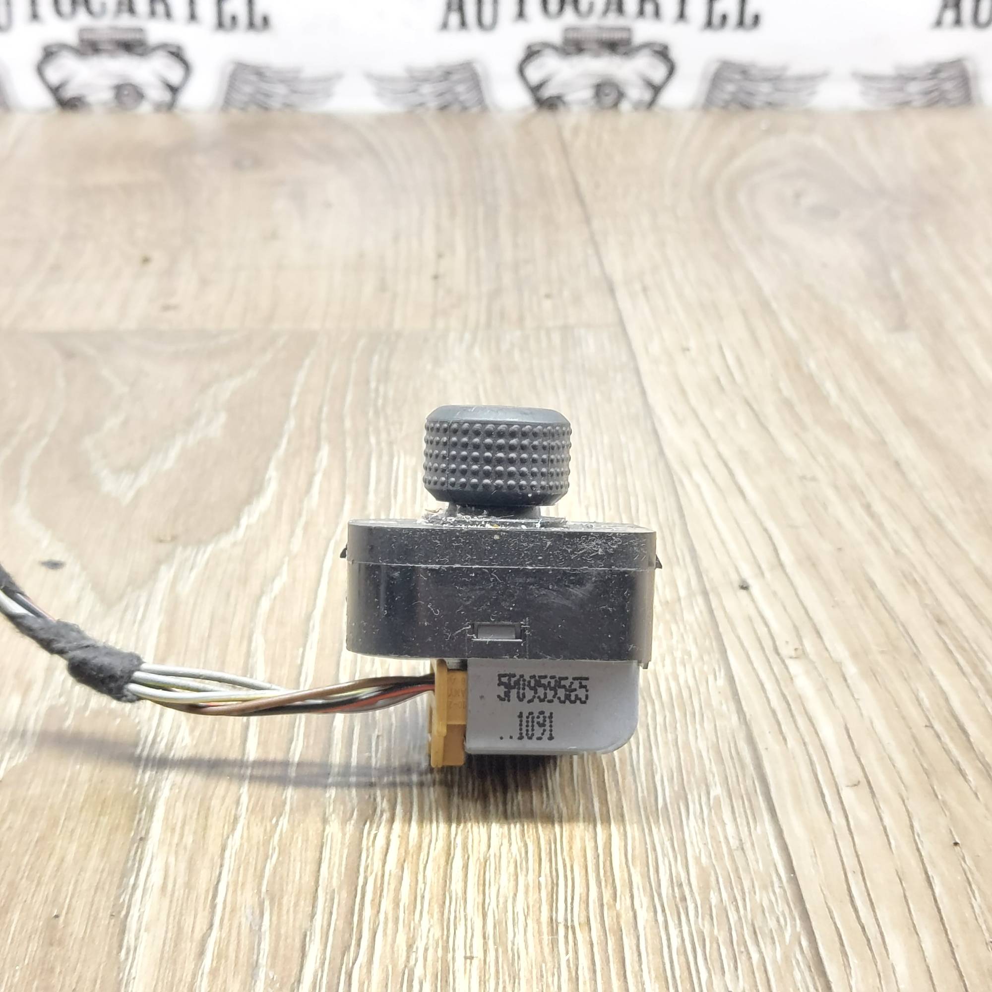 5P0959565 Джойстик корректор зеркал Seat Leon II 2005-2010