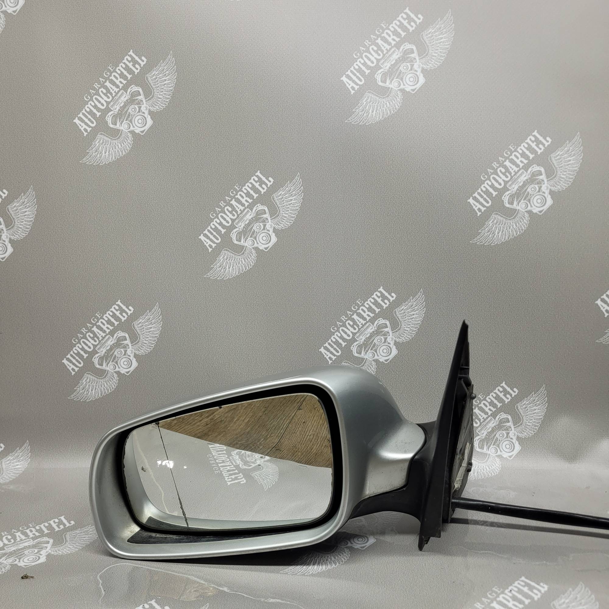 21682568 Дзеркало ліве 5pin SEAT Toledo 2 1m0857933a
