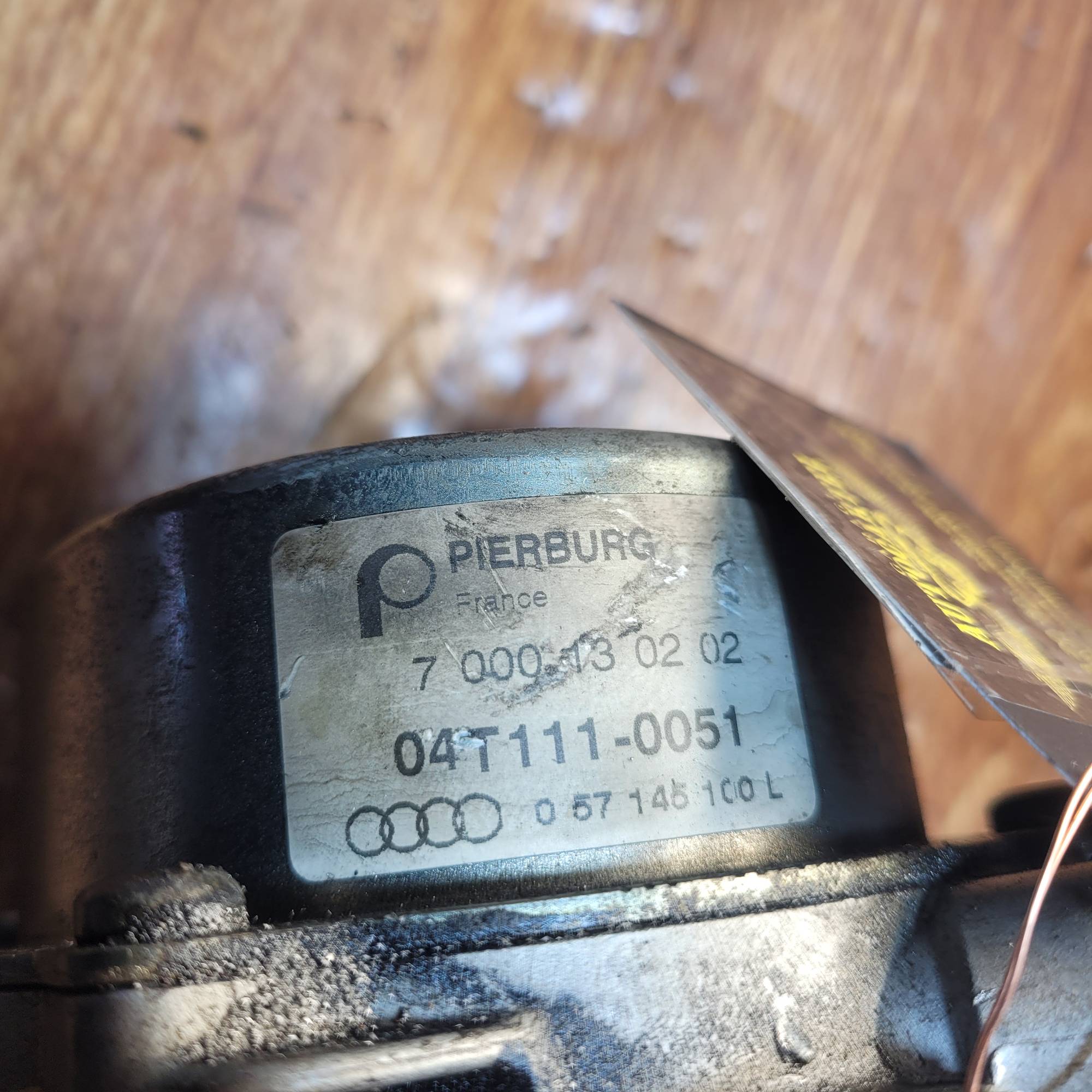 Вакуумний насос Audi a6c6 7000130202