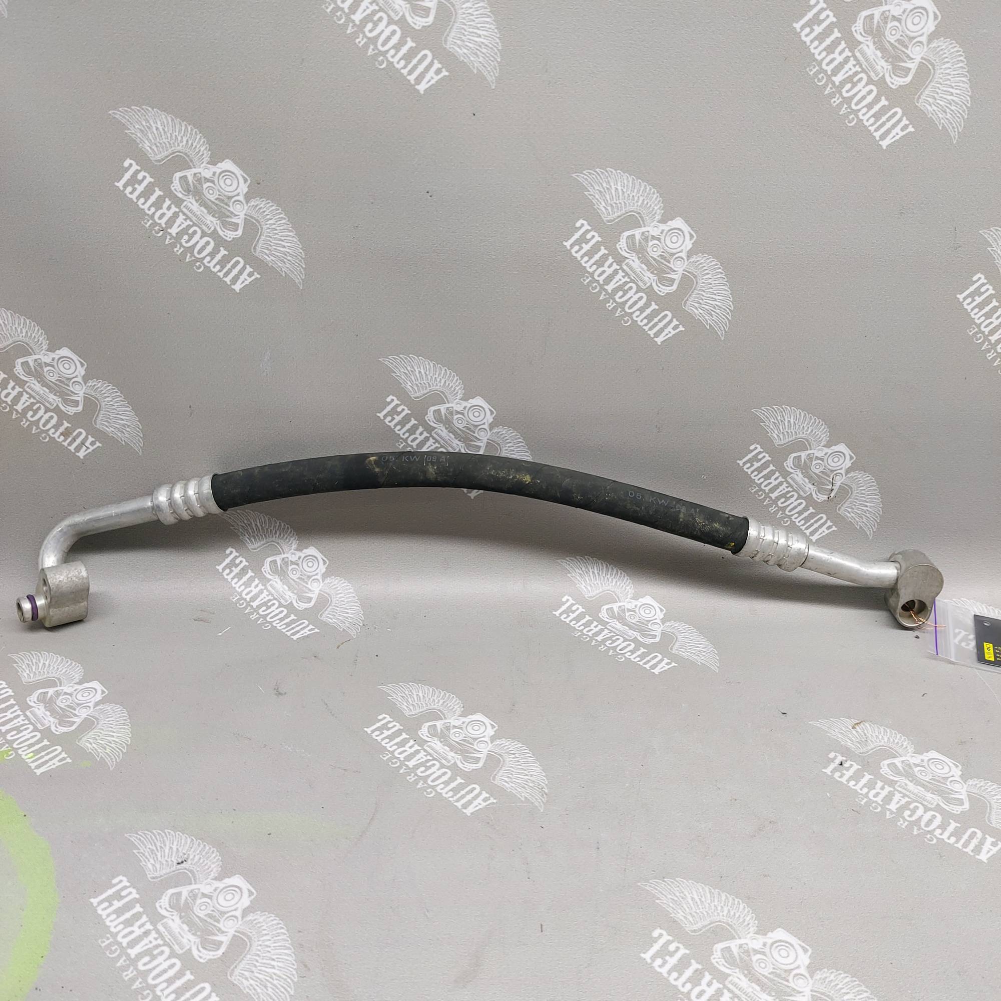 Трубка кондиціонера Volkswagen Golf 6 1K0820721BS