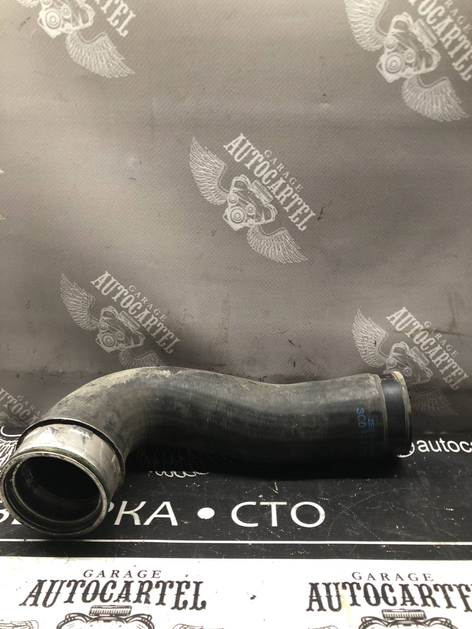 Патрубок інтеркулера (2,0 TDI) Volkswagen PASSAT B6 2005-2010 (Фольксваген Пассат Б6), 3C0145762A
