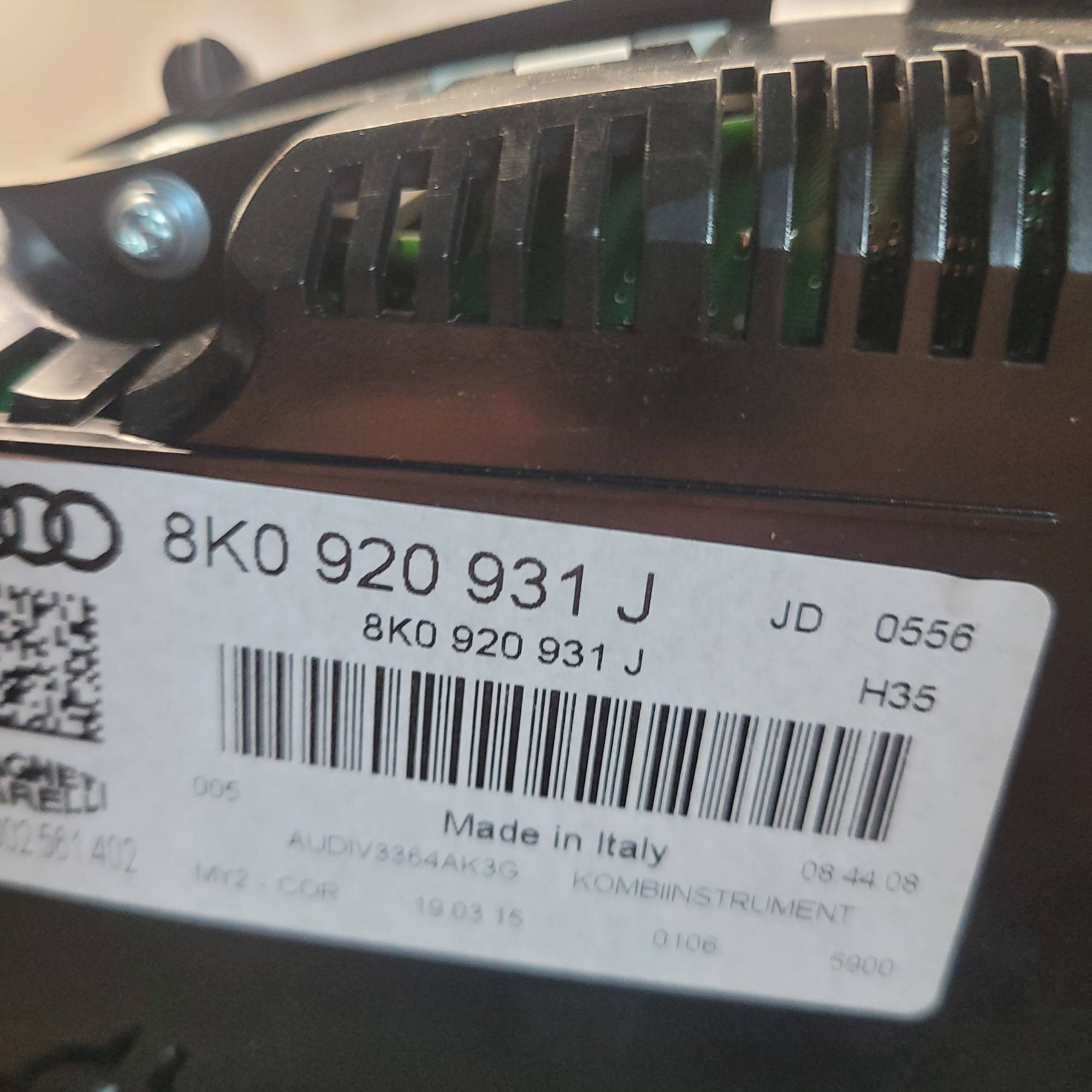 Панель приладів/Спідометр 8K0920931J для Audi A4 b7